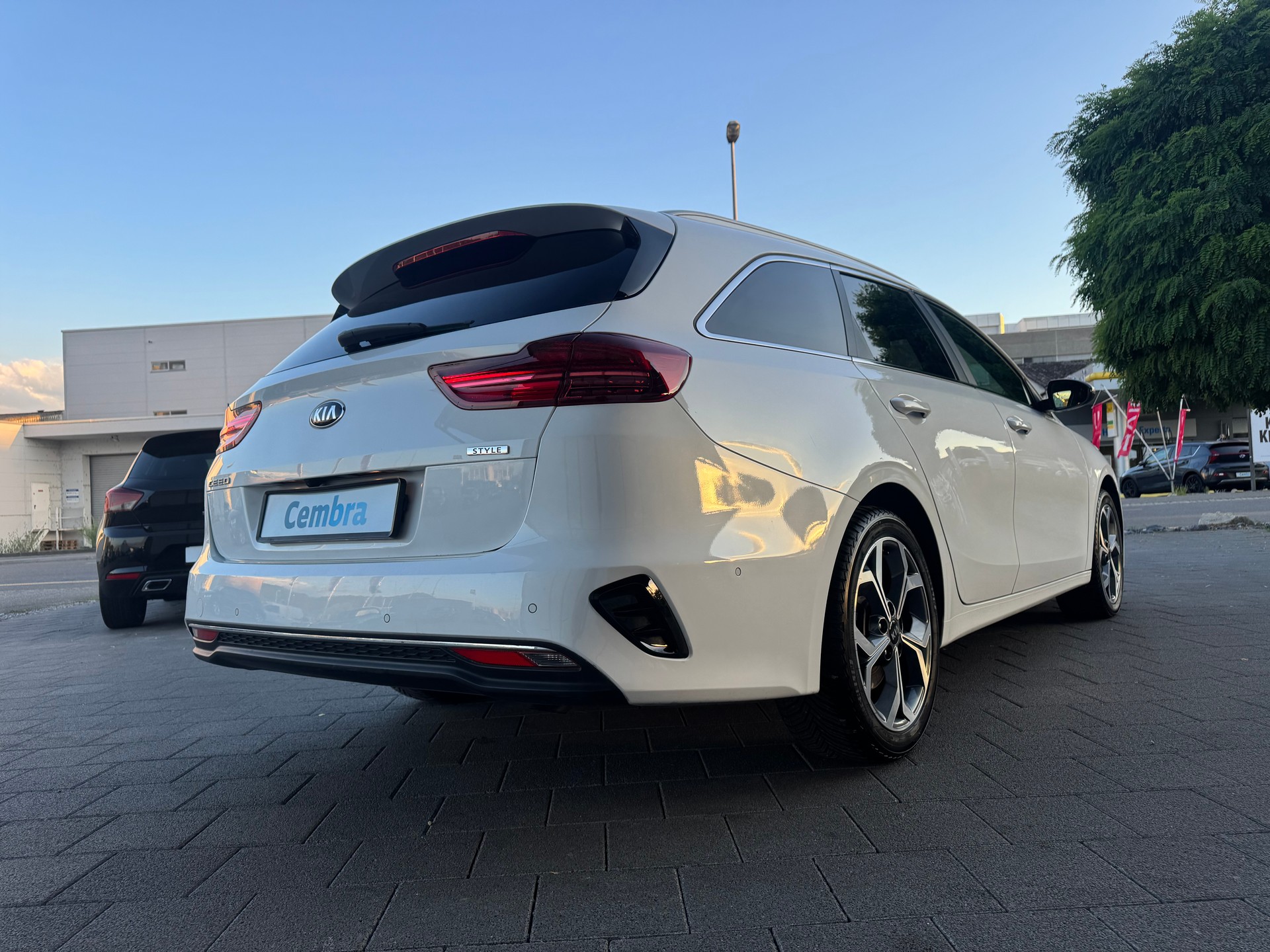 KIA Ceed Sportswagon 1.4 T-GDi Power 25 DCT-image-4