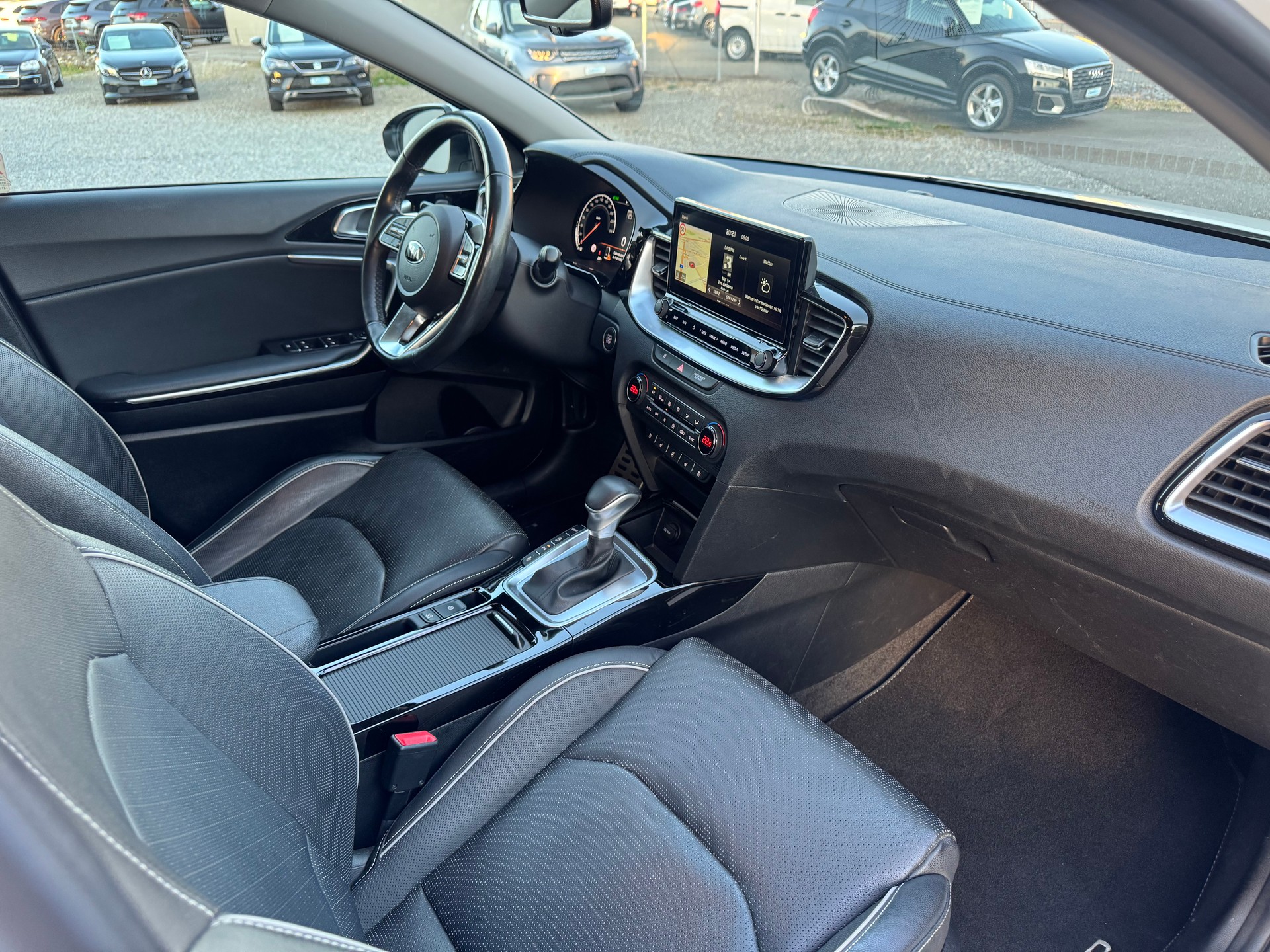 KIA Ceed Sportswagon 1.4 T-GDi Power 25 DCT-image-12