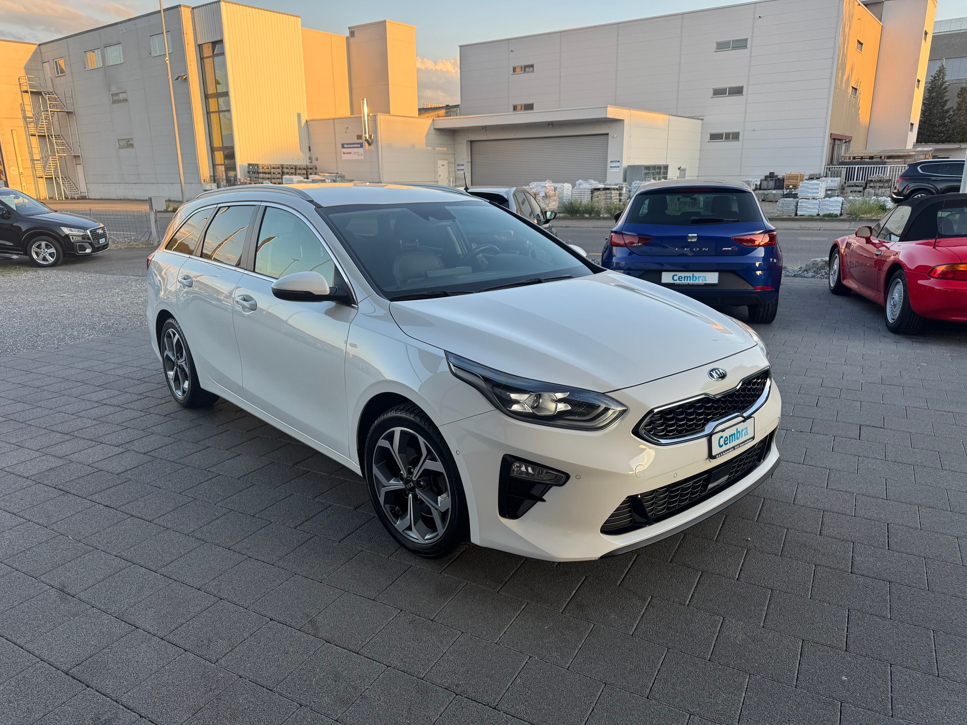 KIA Ceed Sportswagon 1.4 T-GDi Power 25 DCT-image-3