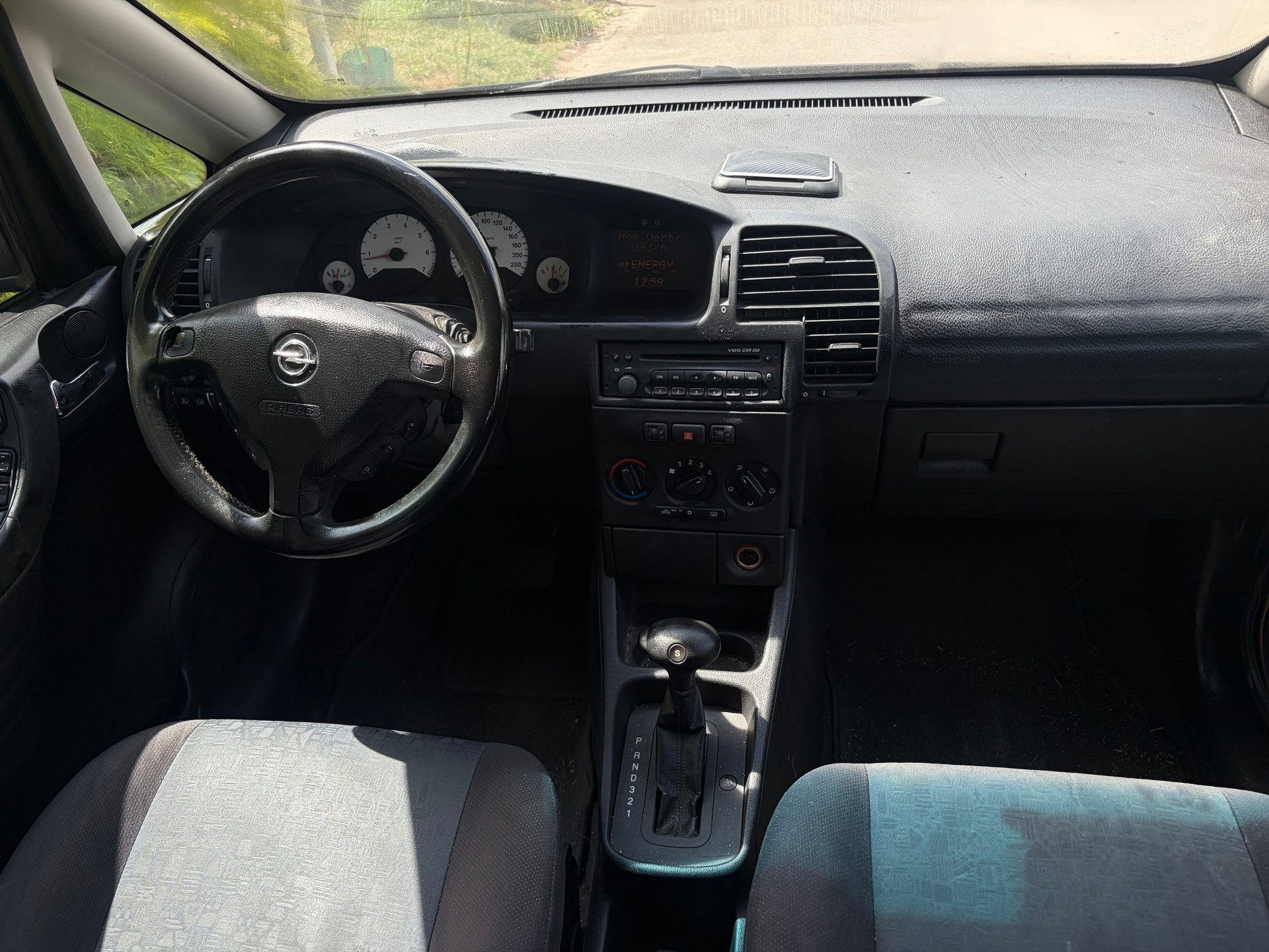 OPEL Zafira 2.2i 16V Comfort-image-4