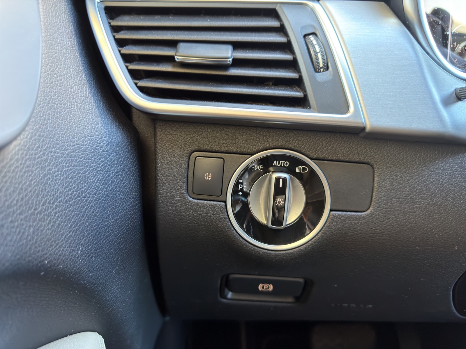 MERCEDES-BENZ ML 350 BlueEfficiency Edition 4Matic 7G-Tronic-image-25