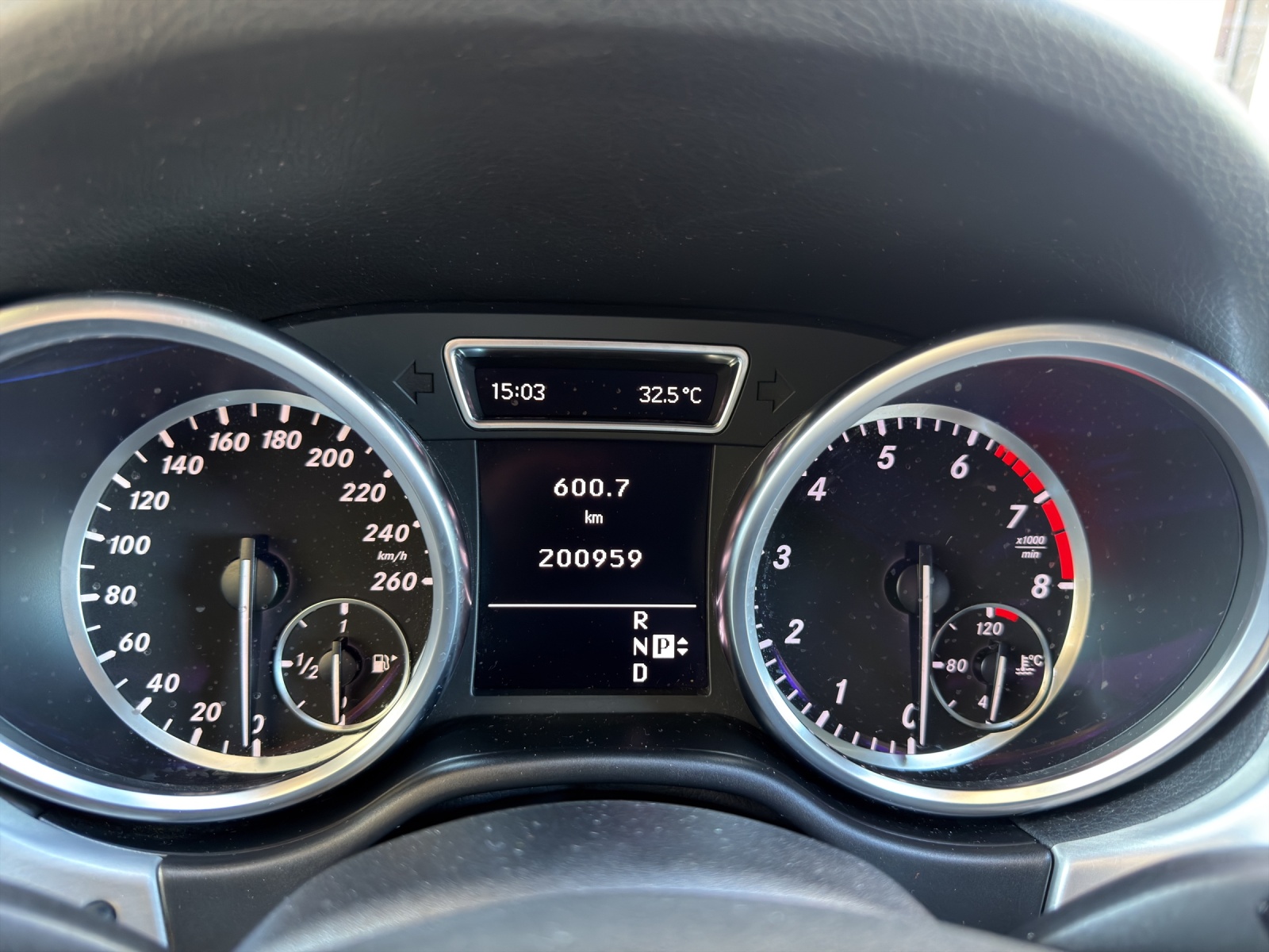 MERCEDES-BENZ ML 350 BlueEfficiency Edition 4Matic 7G-Tronic-image-23