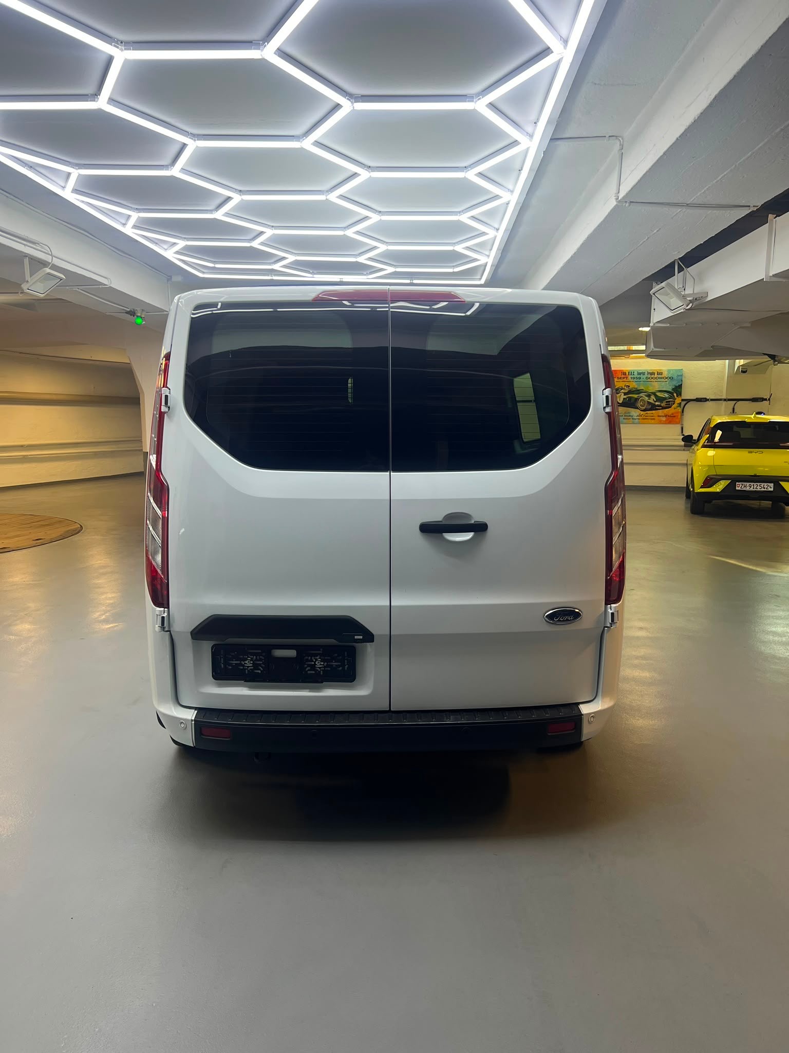 FORD Transit Custom Van 280 L1H1Trend-image-2