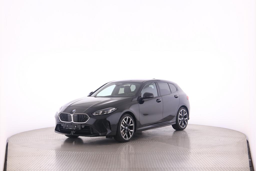 BMW 120i-image-12