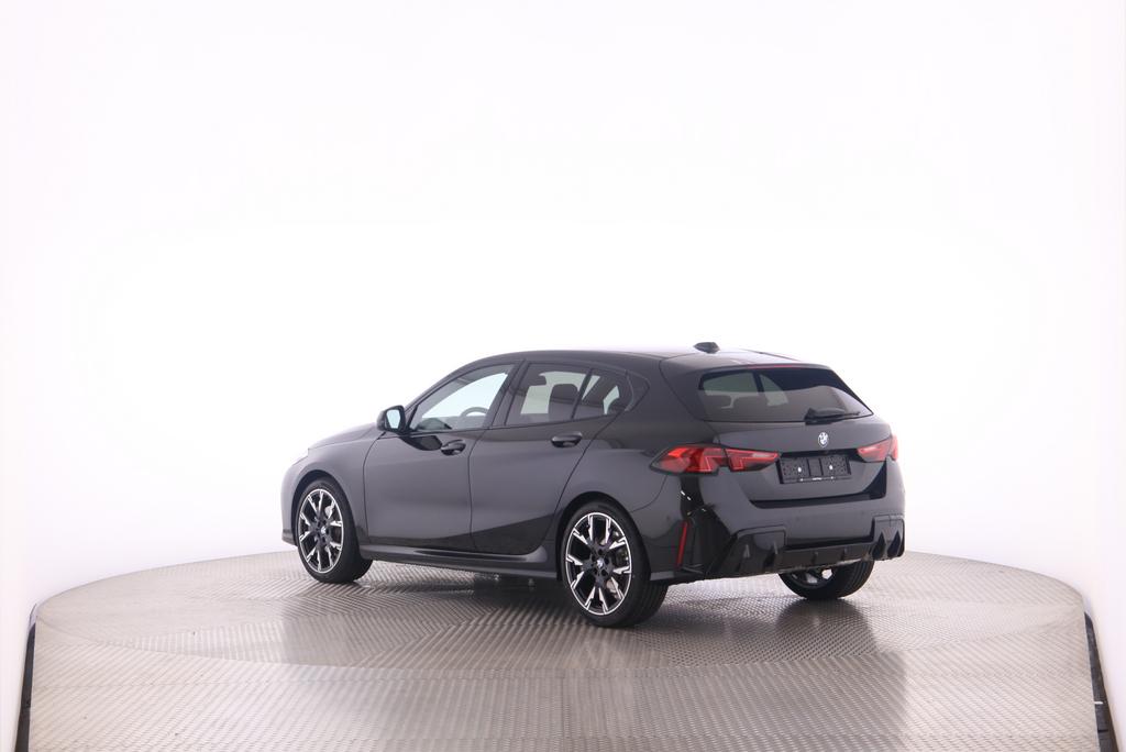 BMW 120i-image-5