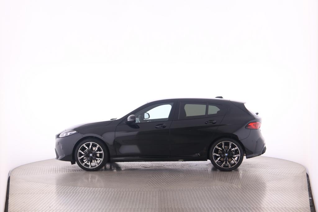 BMW 120i-image-3