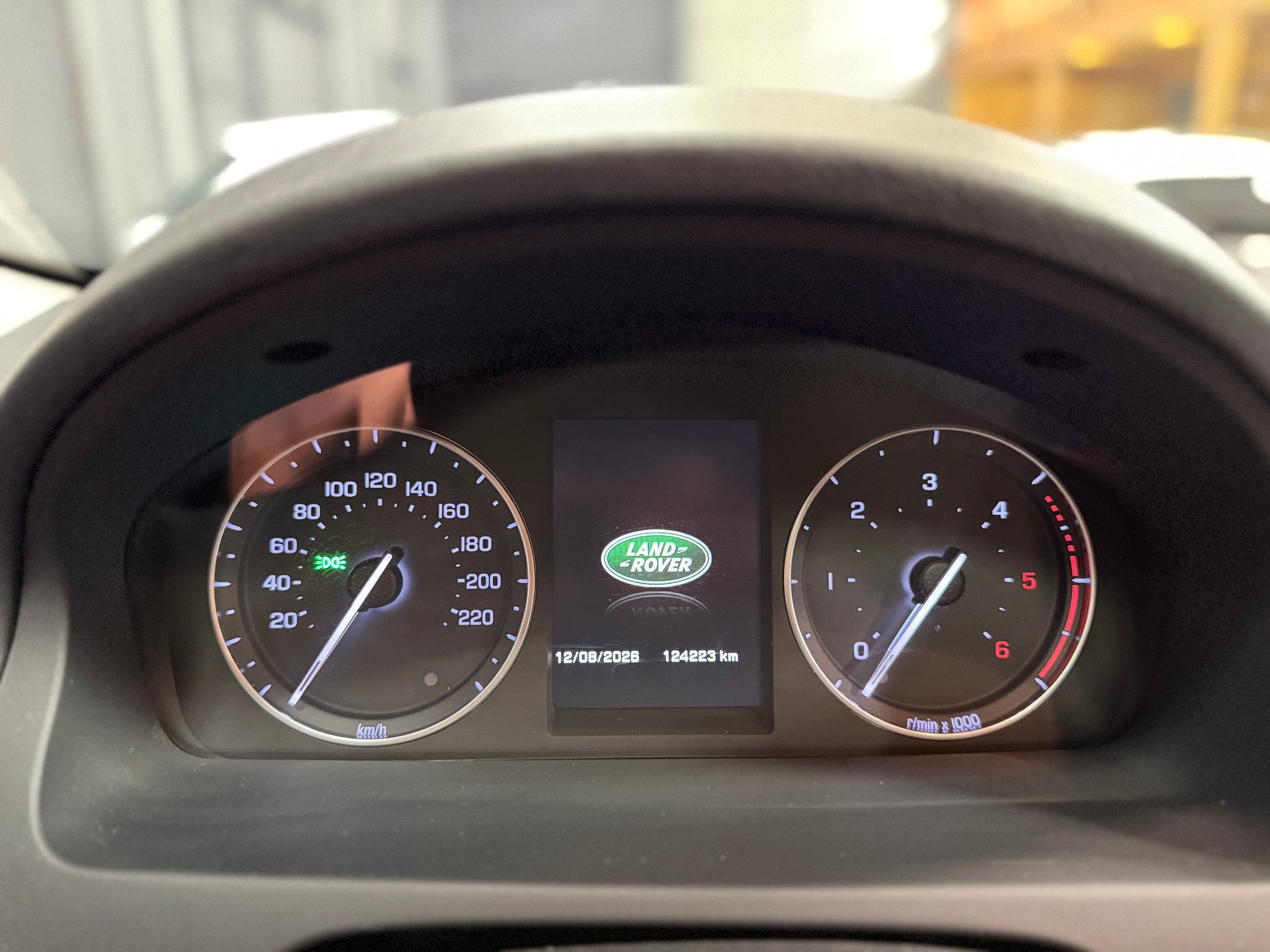 LAND ROVER Freelander 2.2 SD4 HSE Automatic-image-15