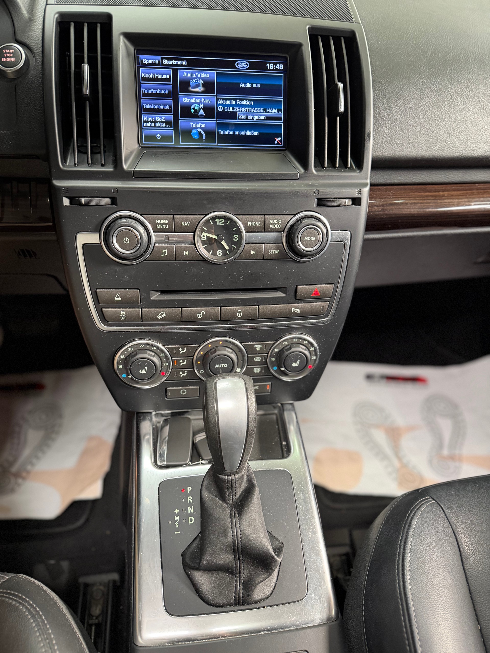LAND ROVER Freelander 2.2 SD4 HSE Automatic-image-10