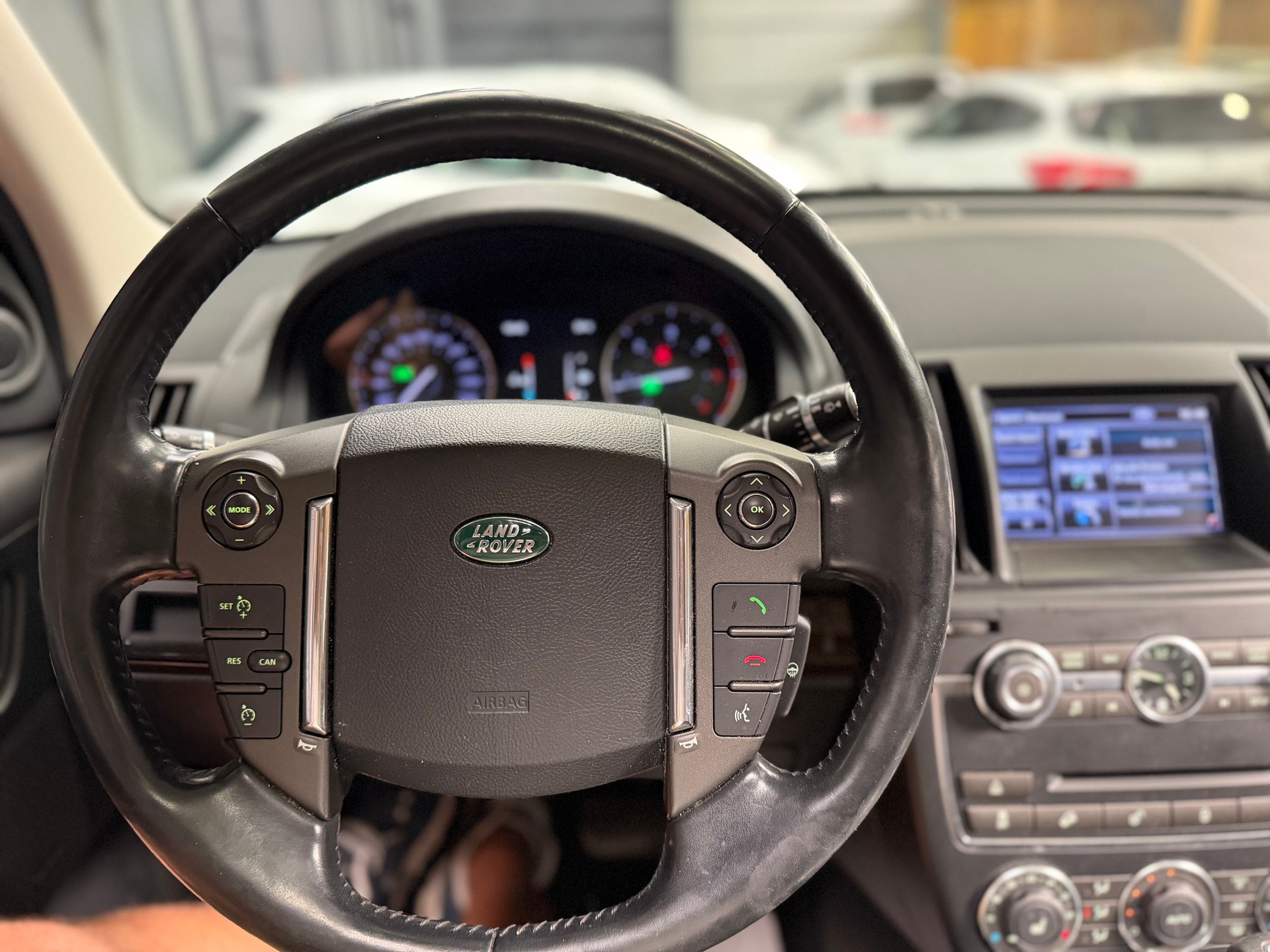 LAND ROVER Freelander 2.2 SD4 HSE Automatic-image-9