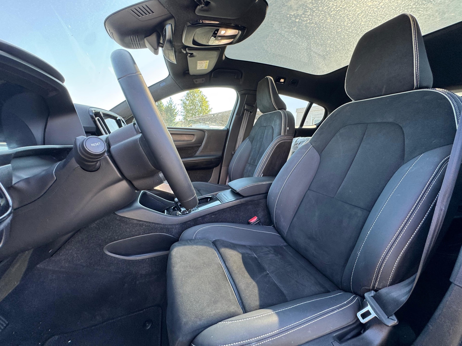 VOLVO C40 Recharge P8 Twin AWD Pure Electric Ultimate-image-7