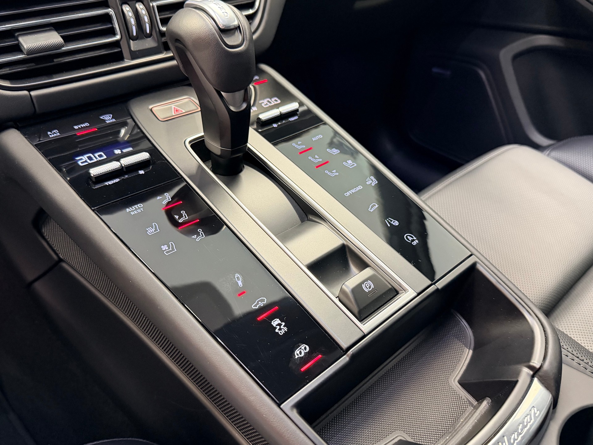 PORSCHE Macan GTS PDK-image-27