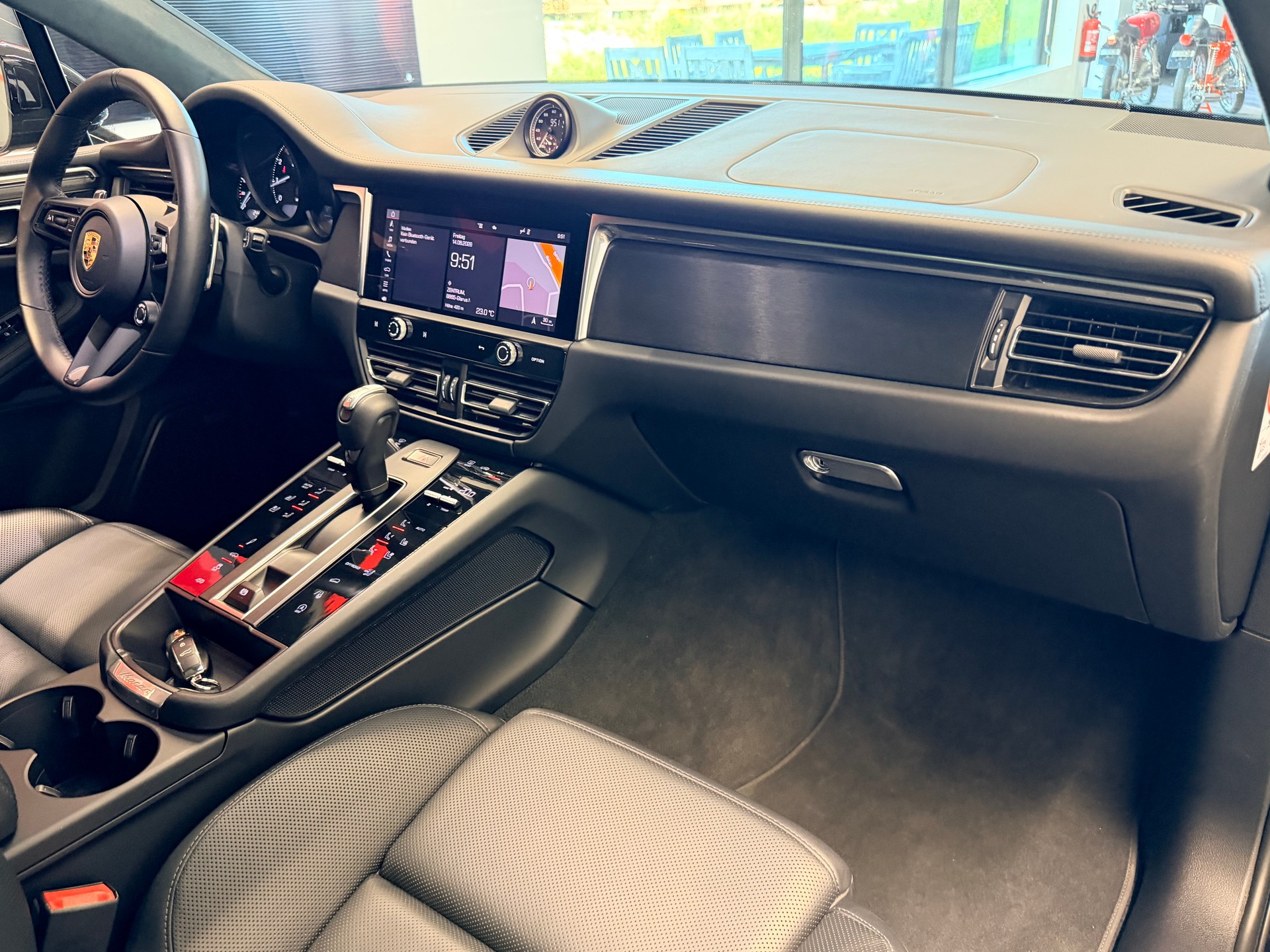 PORSCHE Macan GTS PDK-image-23