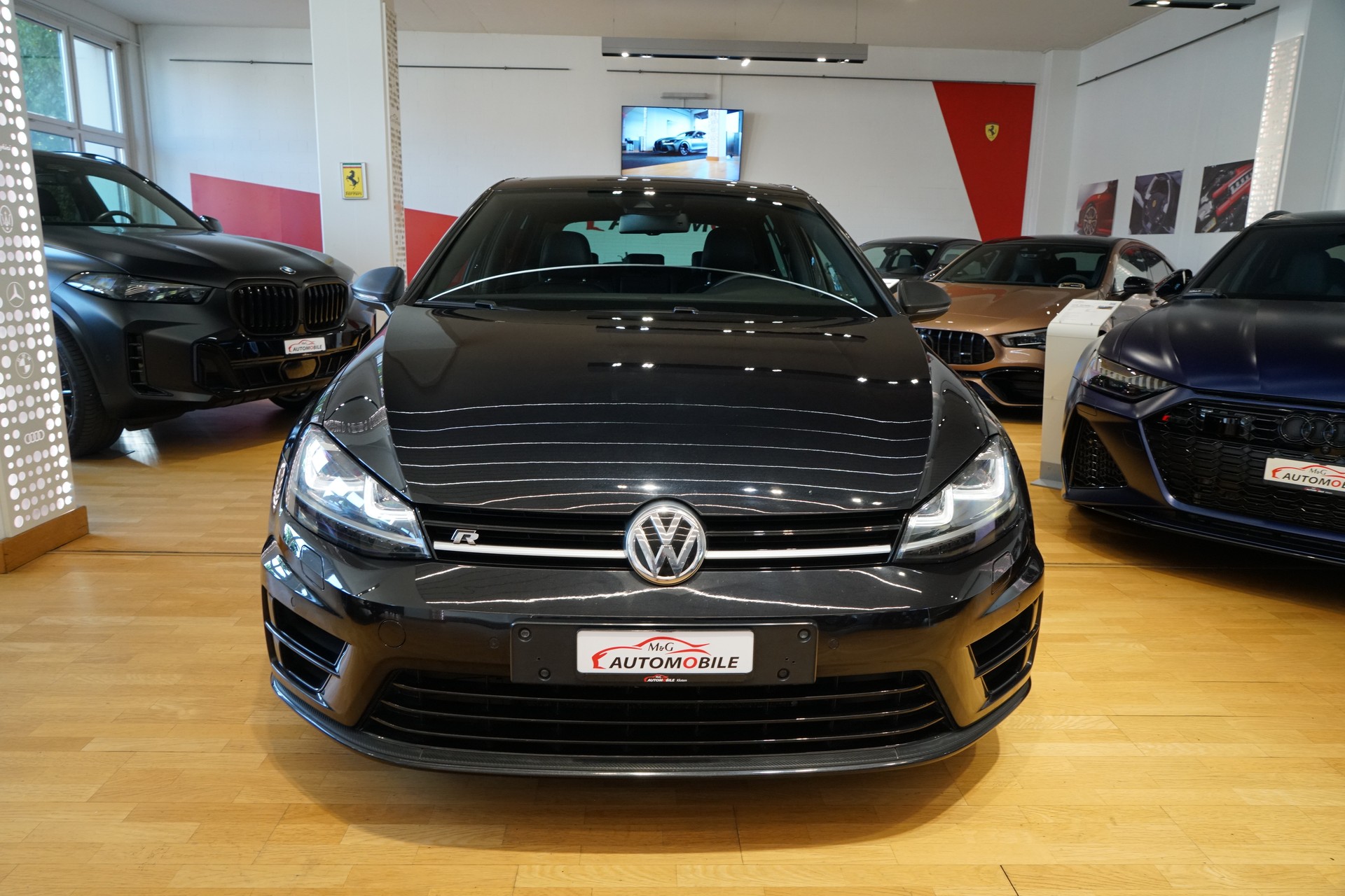 VW Golf 2.0 TSI R 4Motion DSG-image-1