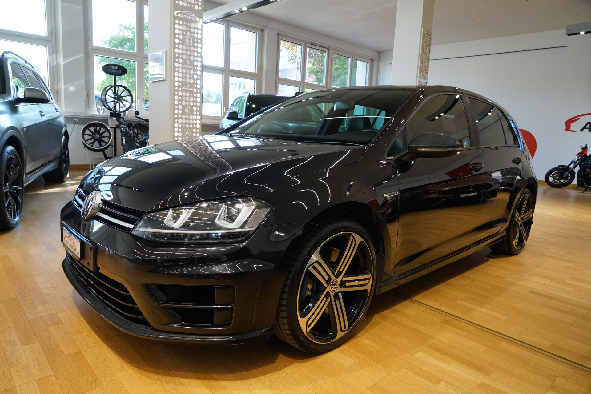 VW Golf 2.0 TSI R 4Motion DSG-image-0