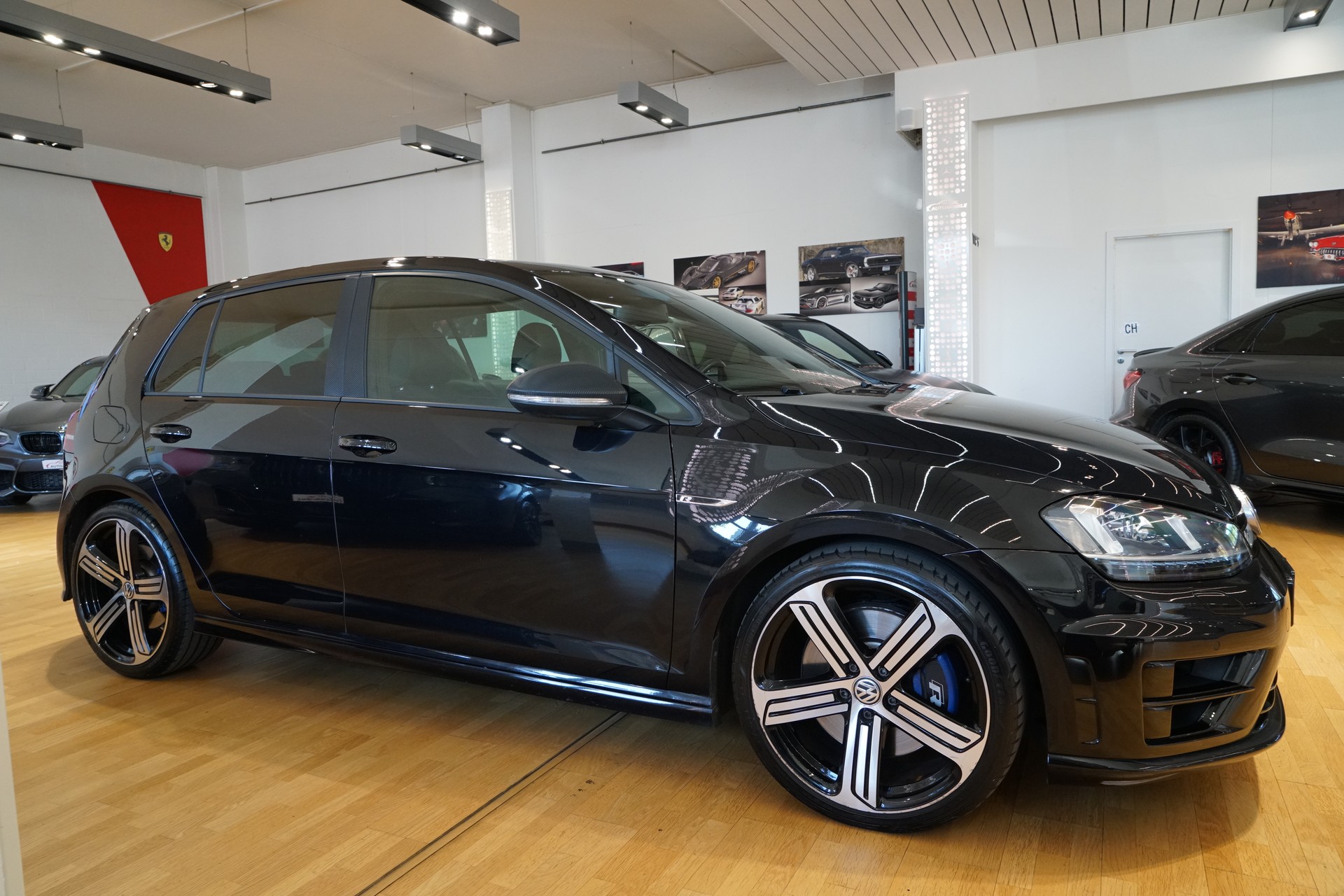 VW Golf 2.0 TSI R 4Motion DSG-image-8