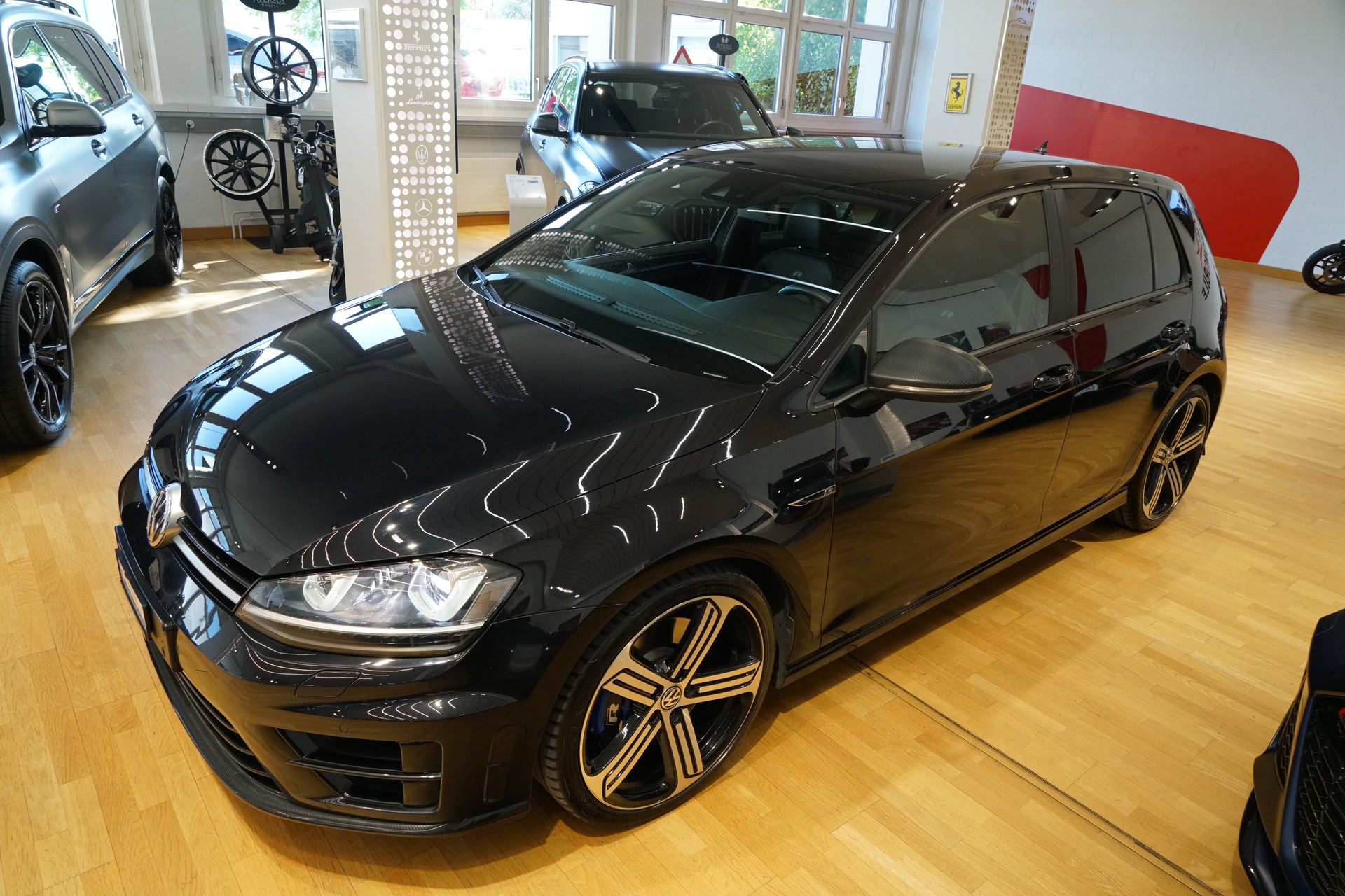VW Golf 2.0 TSI R 4Motion DSG-image-9