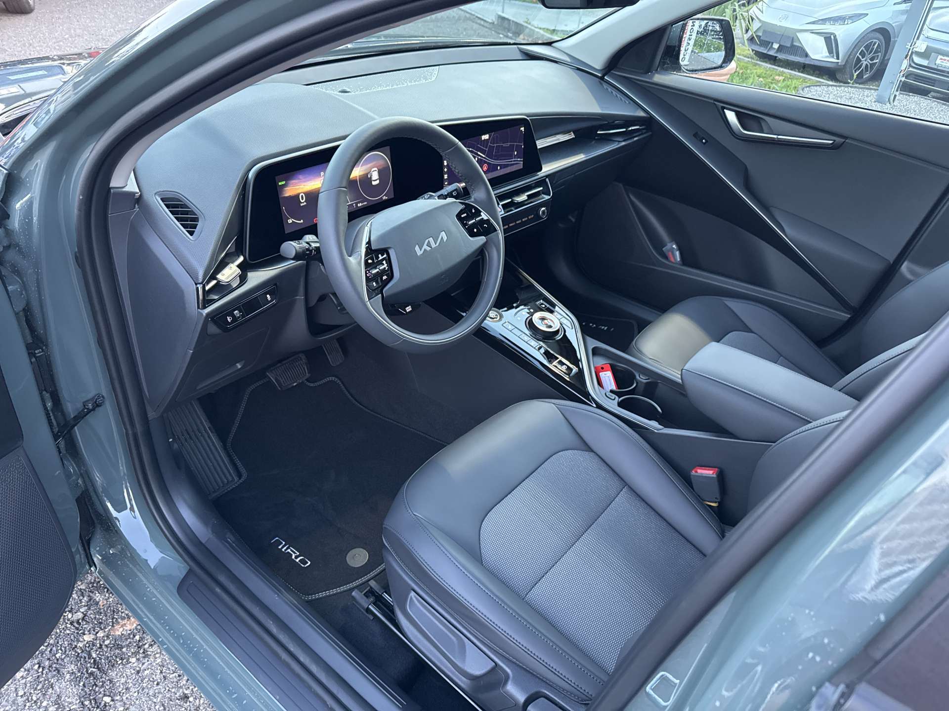 KIA Niro EV 64,8 kWh Light Advanced 204PS Automat-image-5