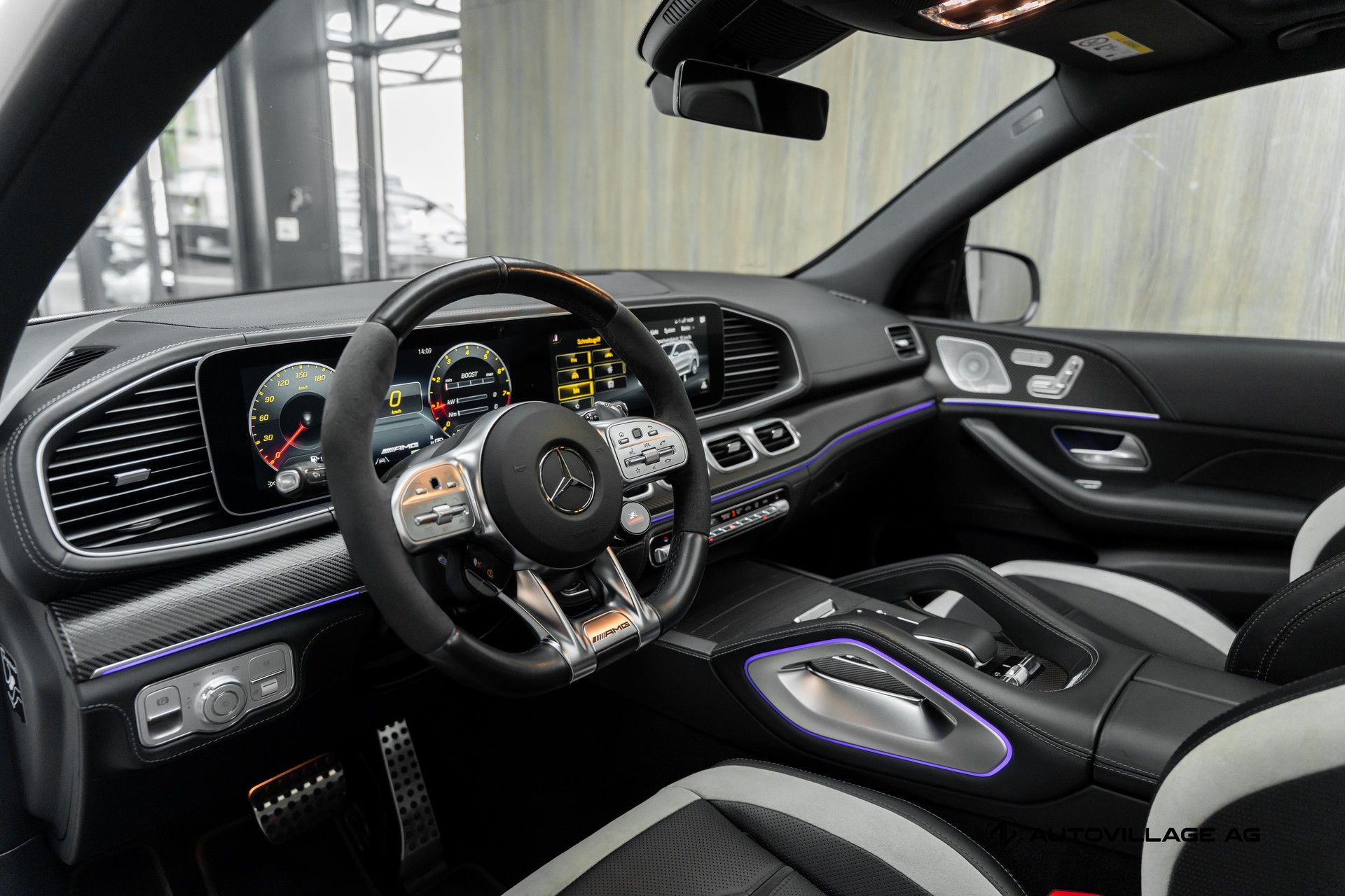 MERCEDES-BENZ GLE 63 S AMG 4Matic+ 9G-Speedshift-showroom-element-3
