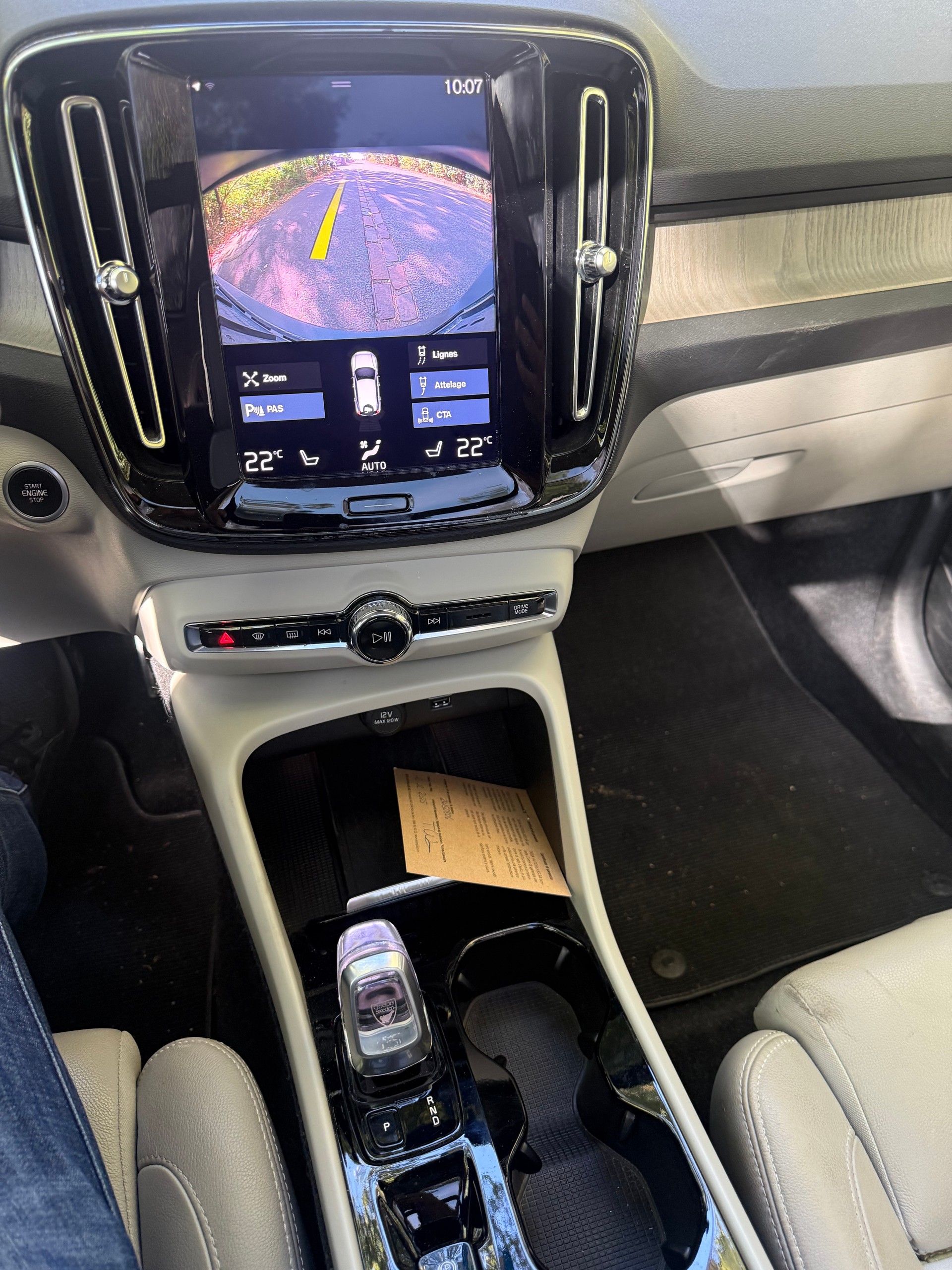 VOLVO XC40 T4 AWD Inscription Geartronic-image-10
