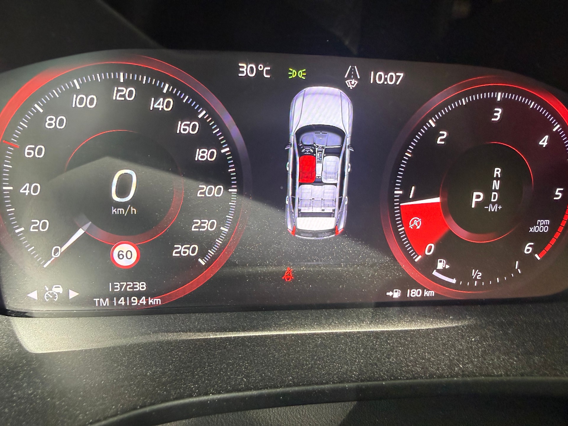 VOLVO XC40 T4 AWD Inscription Geartronic-image-9