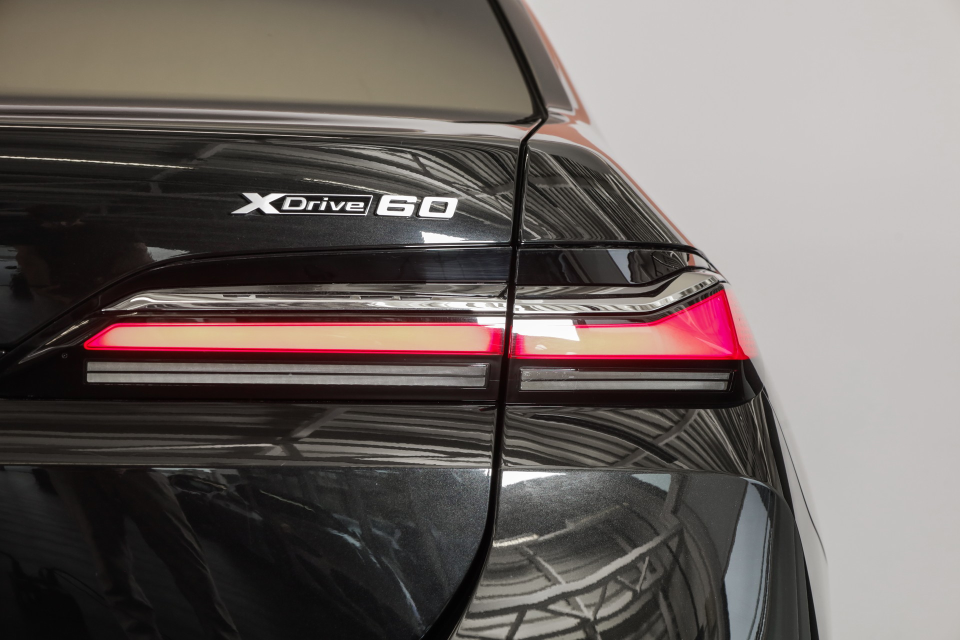 BMW i7 xDrive 60 Executive Lounge-image-7