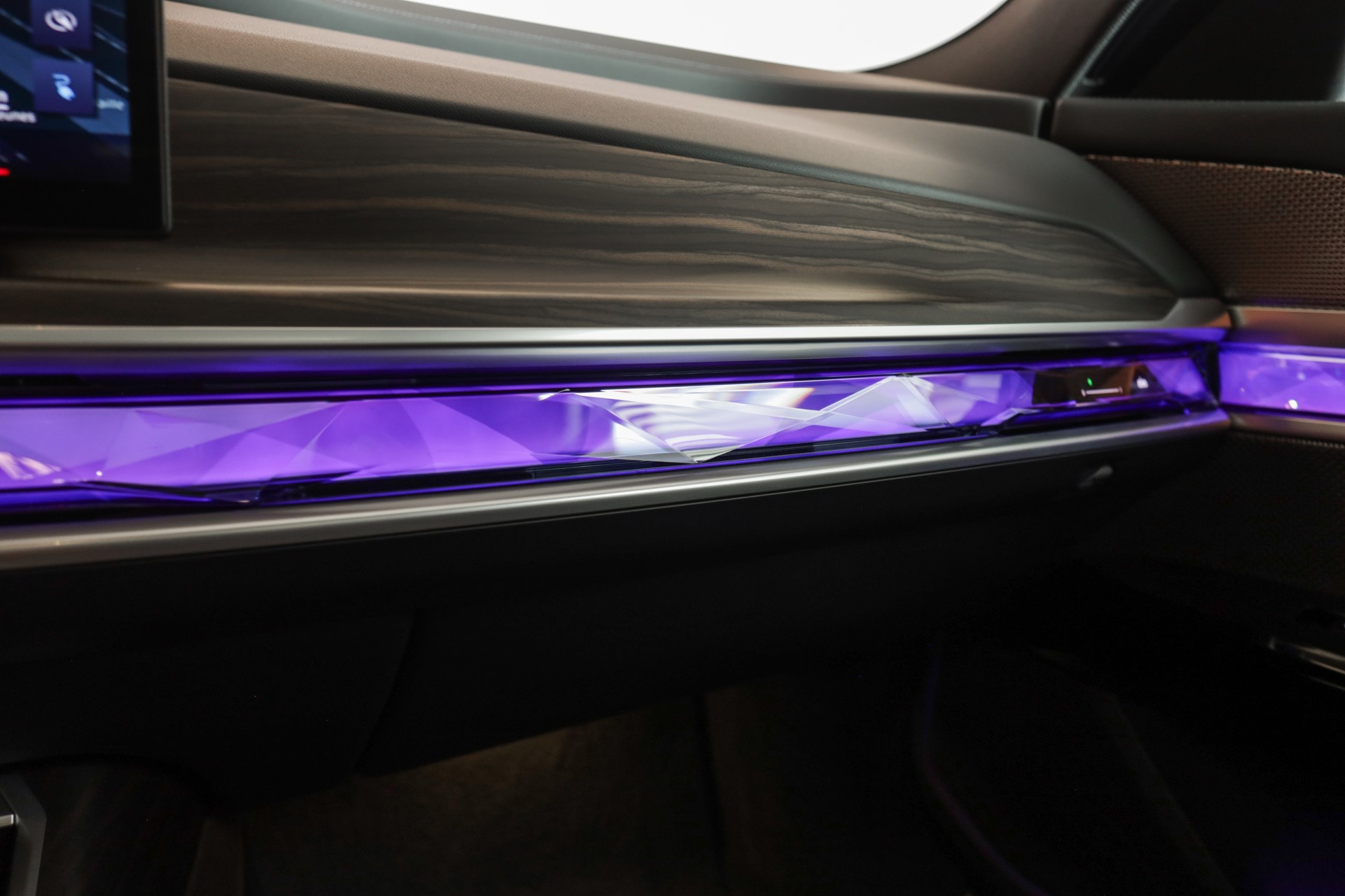 BMW i7 xDrive 60 Executive Lounge-image-12