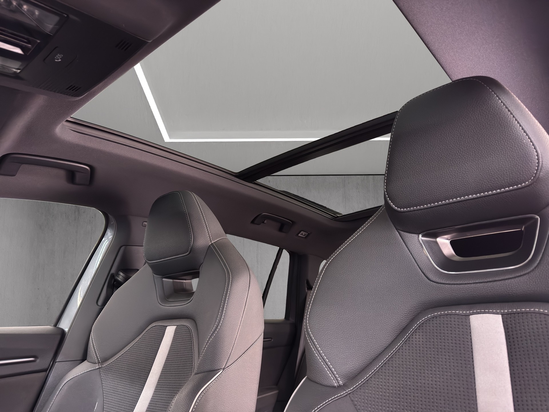 SKODA Kodiaq 1.5 TSI Sportline MHEV 7-PLätzer "Pano-AHK-20"Alu-Head-UP"-image-9