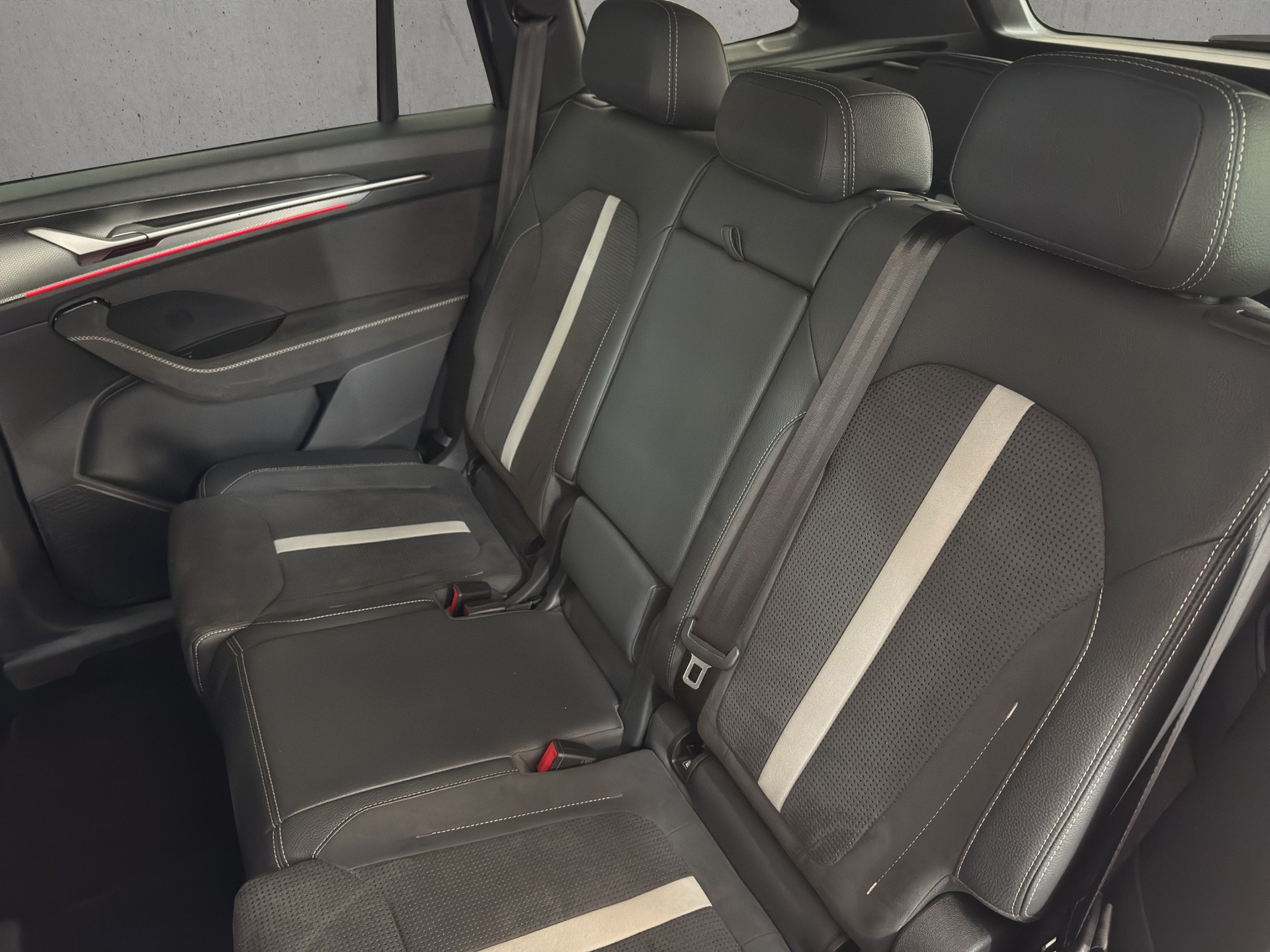 SKODA Kodiaq 1.5 TSI Sportline MHEV 7-PLätzer "Pano-AHK-20"Alu-Head-UP"-image-12