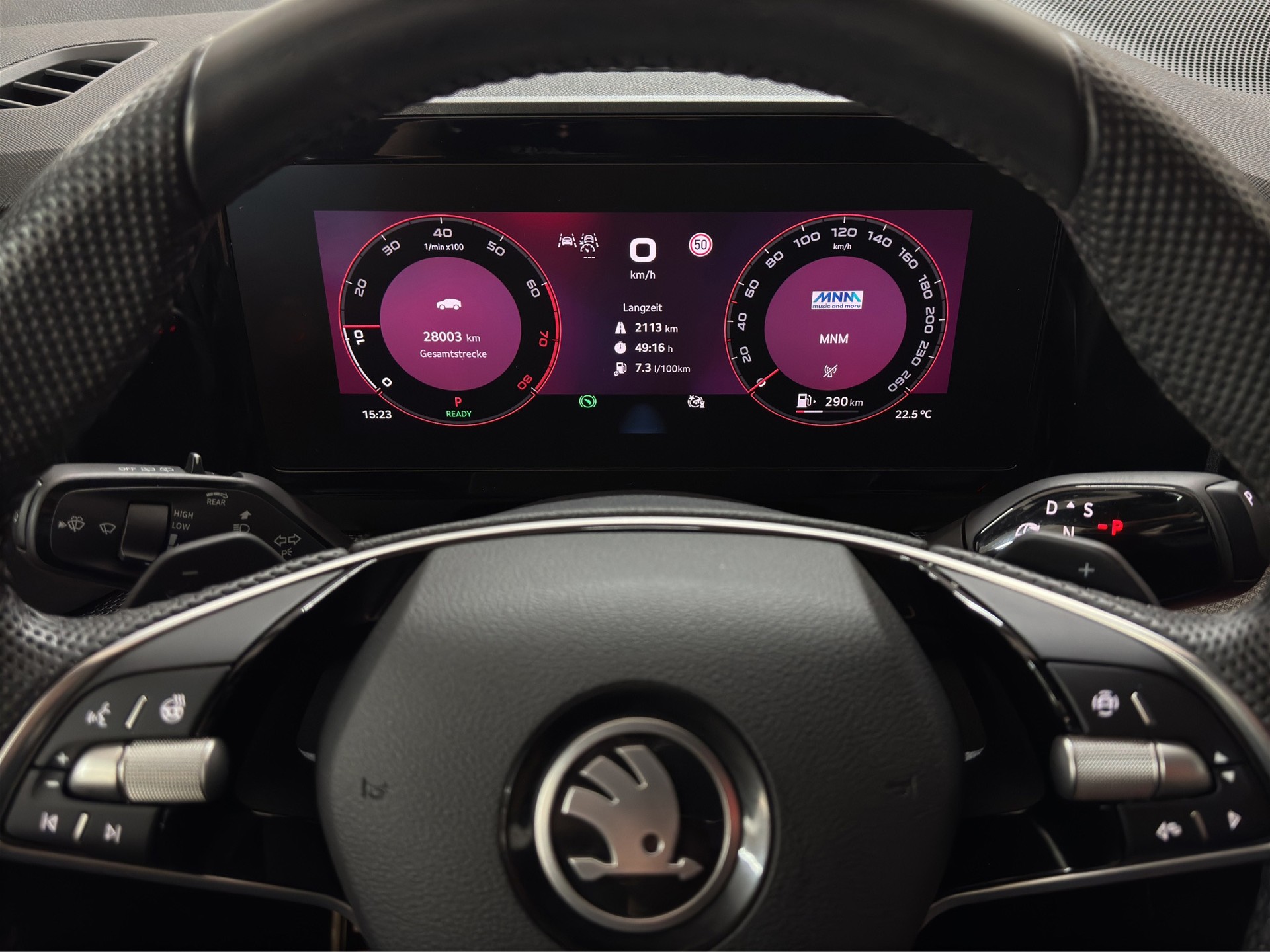 SKODA Kodiaq 1.5 TSI Sportline MHEV 7-PLätzer "Pano-AHK-20"Alu-Head-UP"-image-16
