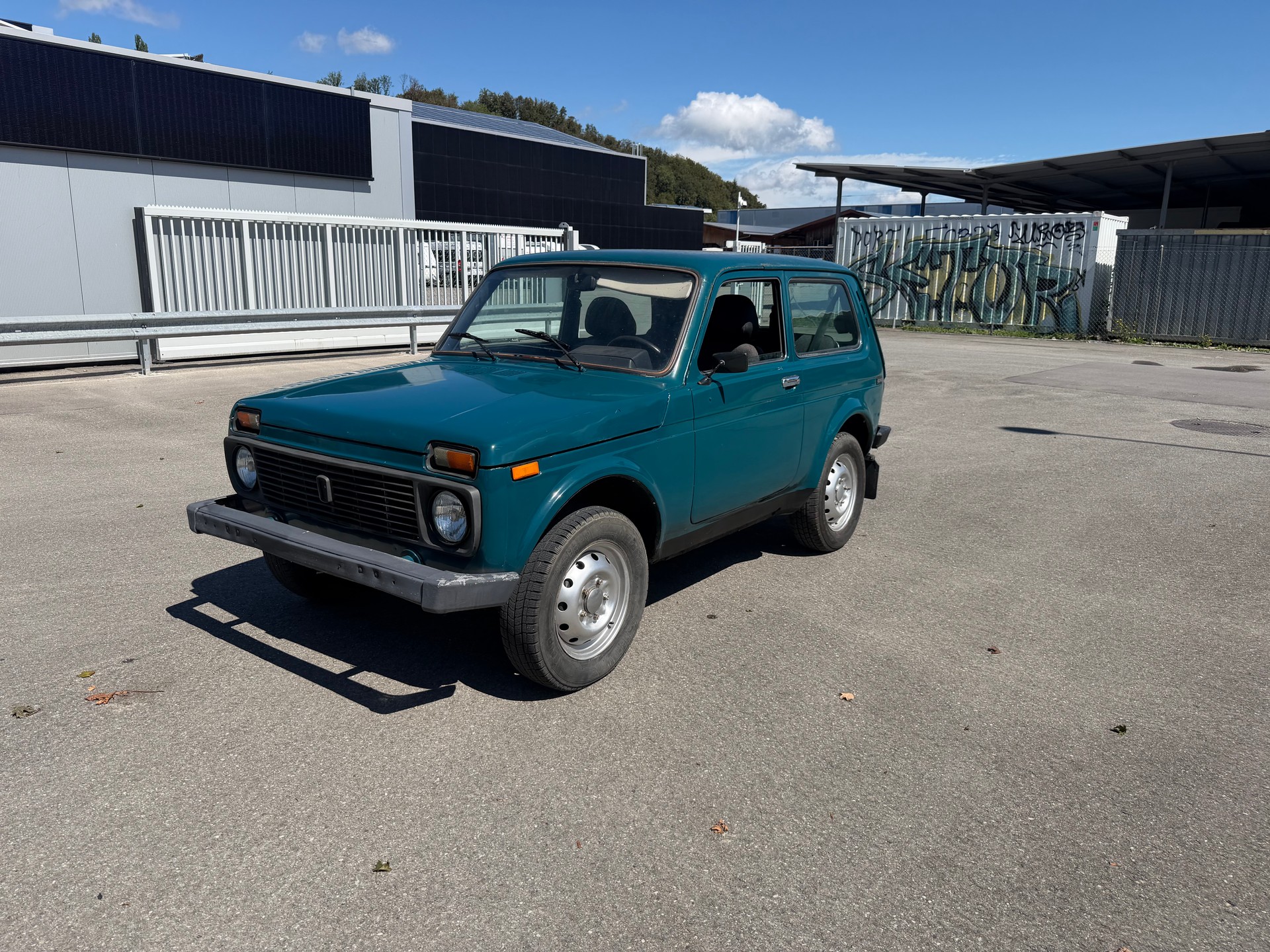 LADA Niva 4x4 1.7i-image-1