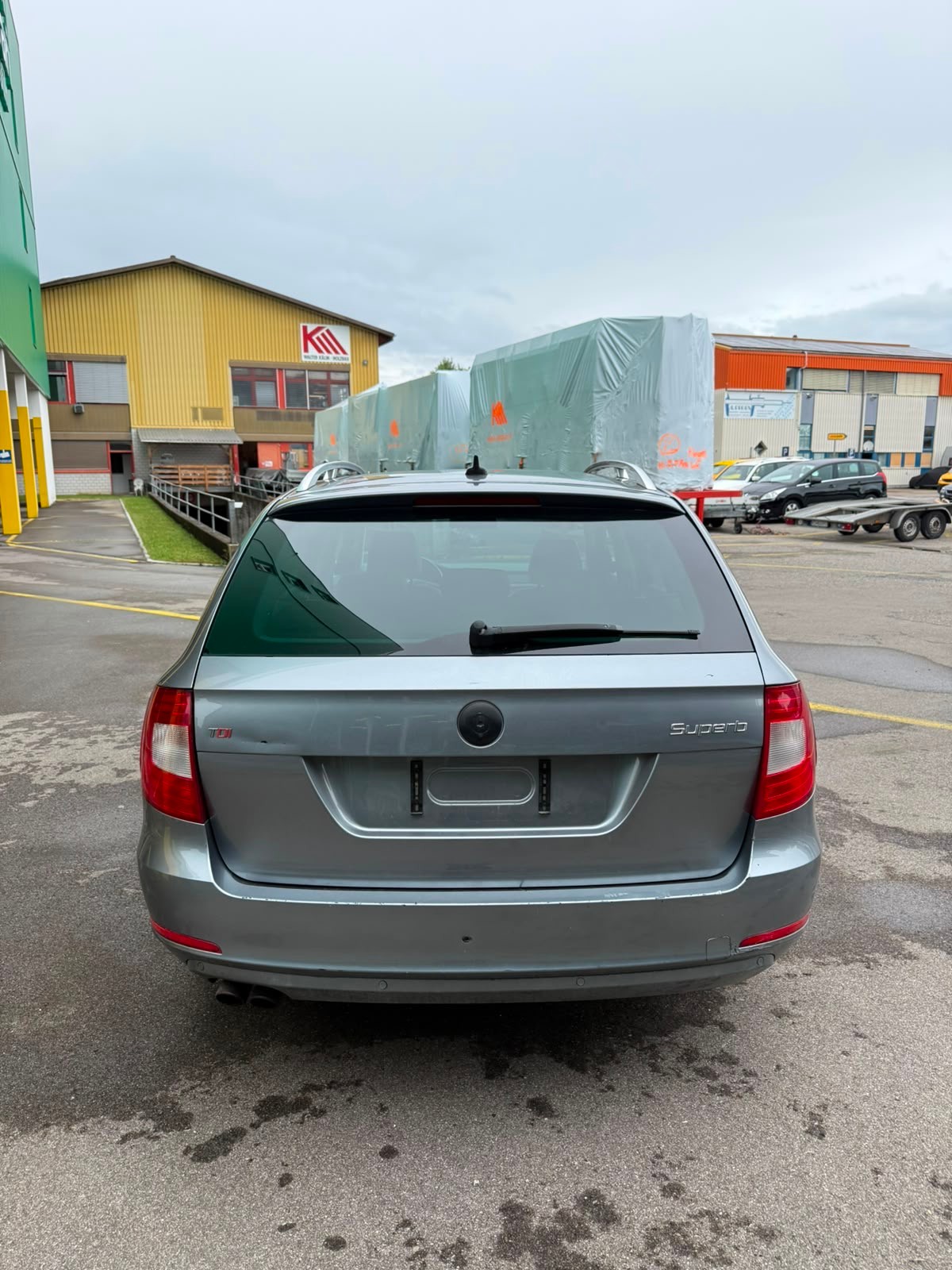 SKODA Superb Combi 2.0 TDi Ambition DSG-image-5
