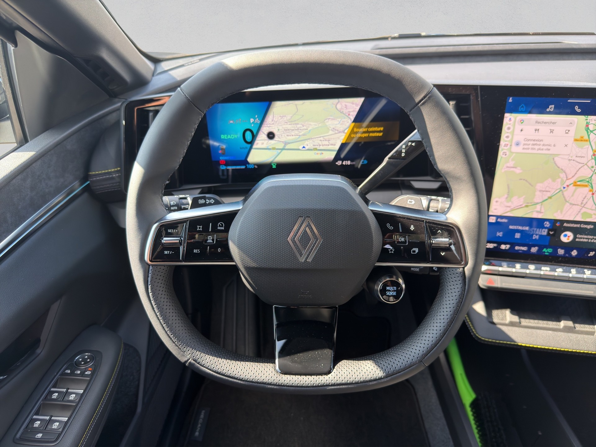 RENAULT Mégane E-TECH EV60 Iconic-image-9