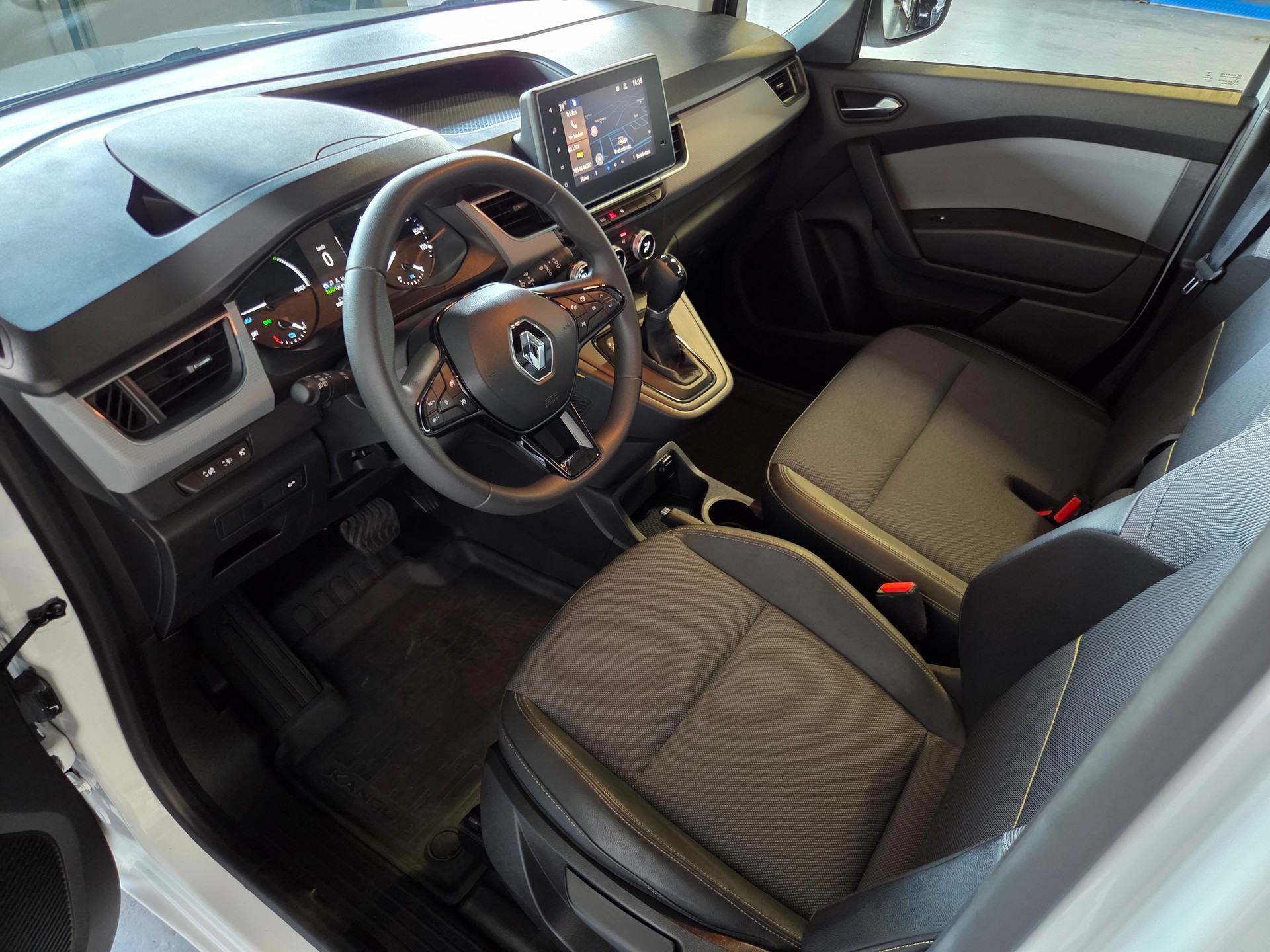 RENAULT Kangoo Van E-Tech Electric EV45 Advance-image-3