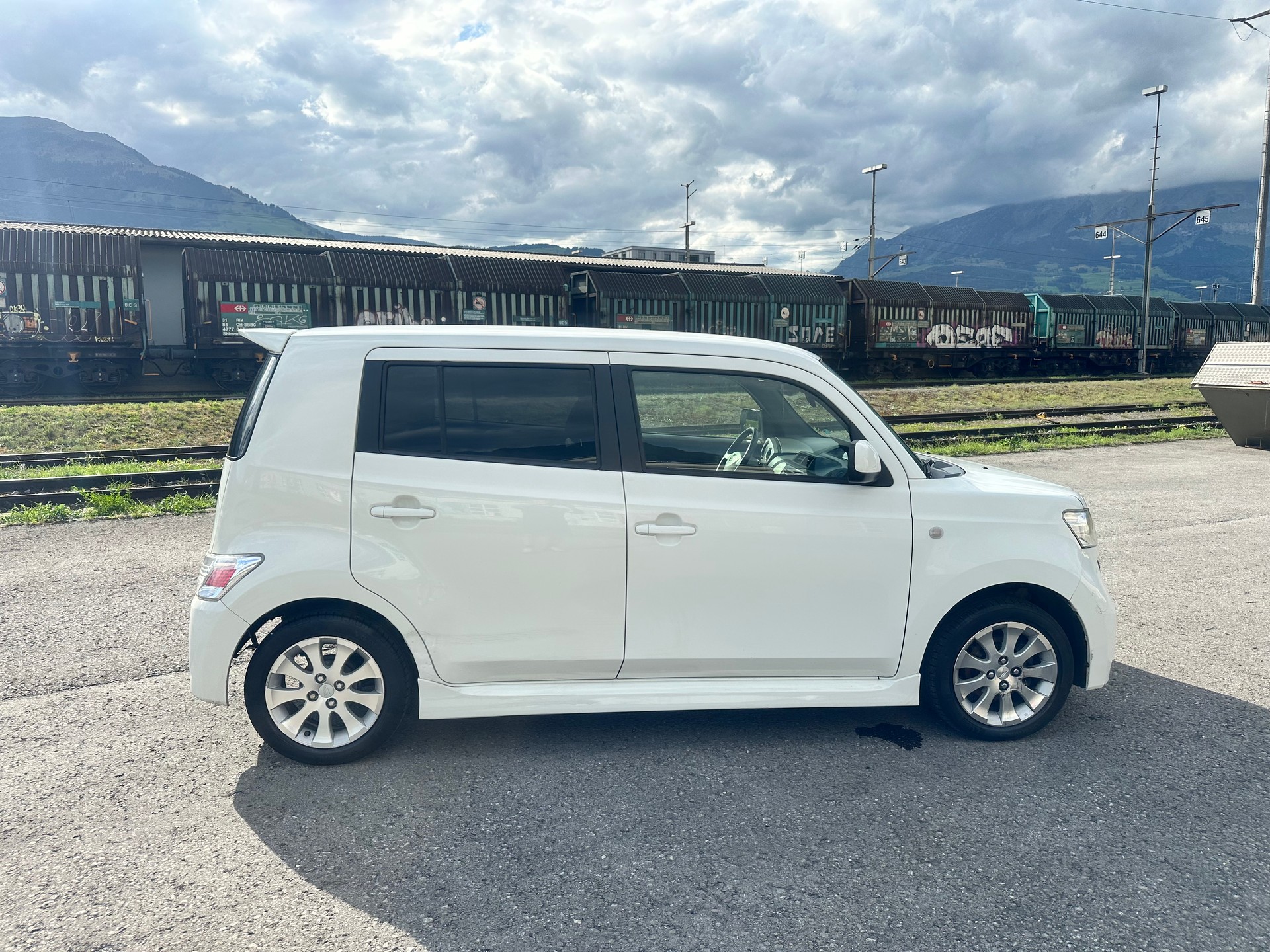 DAIHATSU Materia 1.5 Automatic-image-8