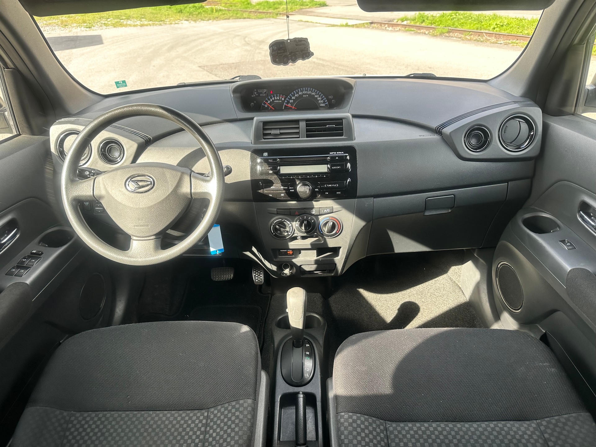 DAIHATSU Materia 1.5 Automatic-image-10