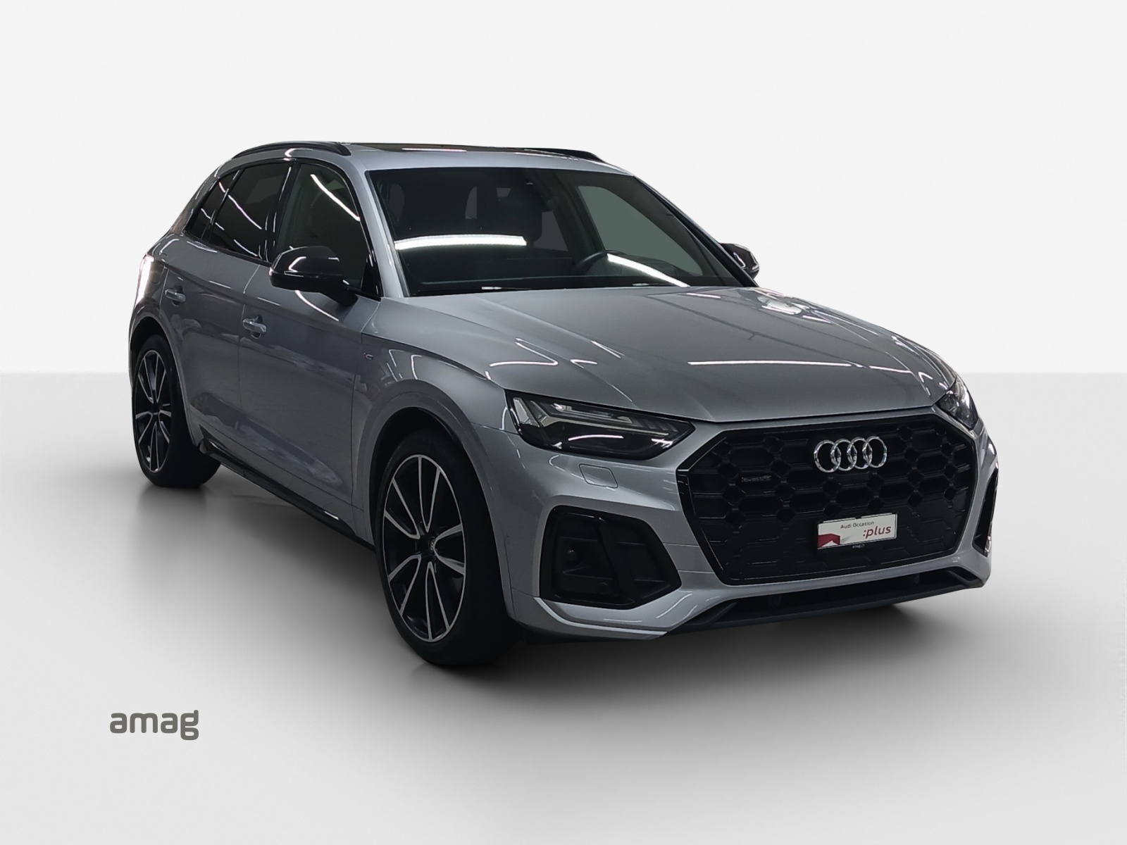 AUDI Q5 40 TDI Black Edition quattro S-tronic-image-5