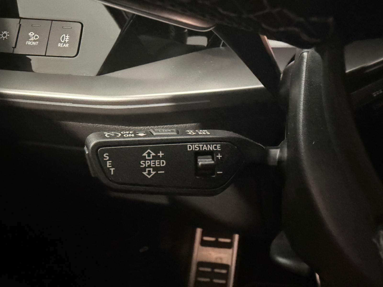 AUDI A3 Sportback 45 TFSI e S line S-tronic - Caméra 360-image-19