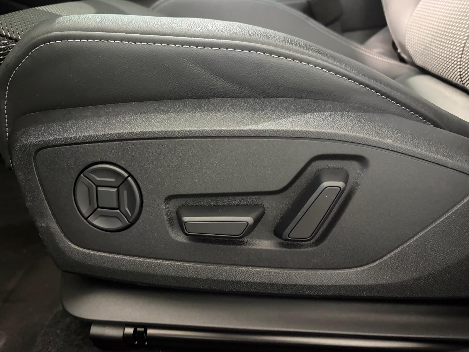 AUDI A3 Sportback 45 TFSI e S line S-tronic - Caméra 360-image-11