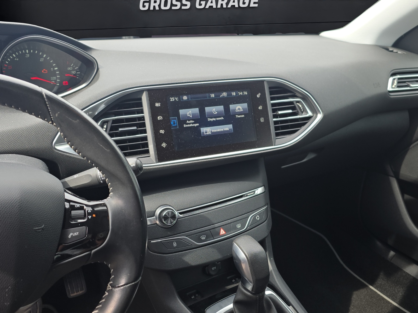 PEUGEOT 308 1.6 BlueHDi Style-image-5