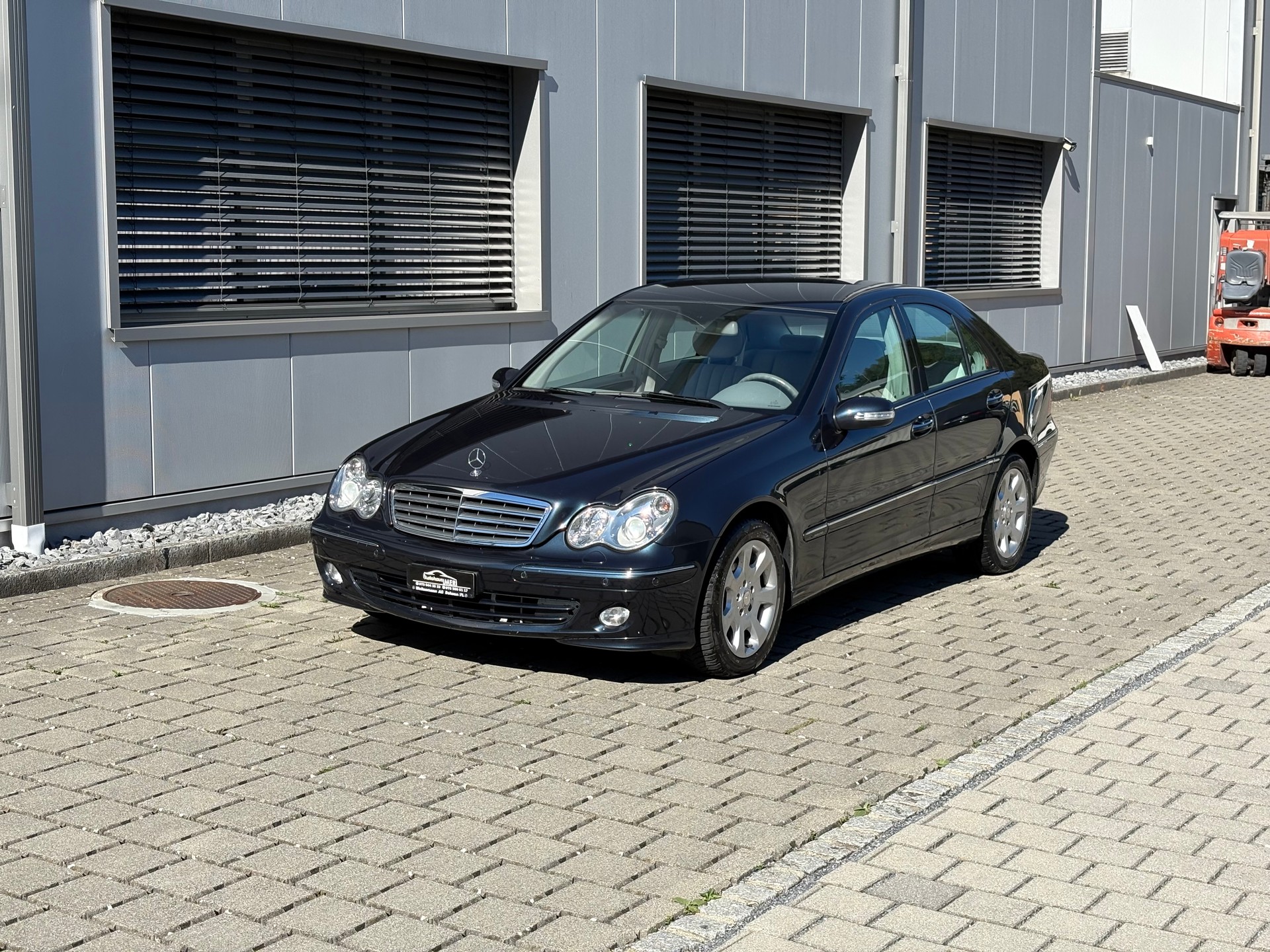 MERCEDES-BENZ C 240 Elégance Automatic Frisch ab MFK 03.09.2026 Ab Service-image-0