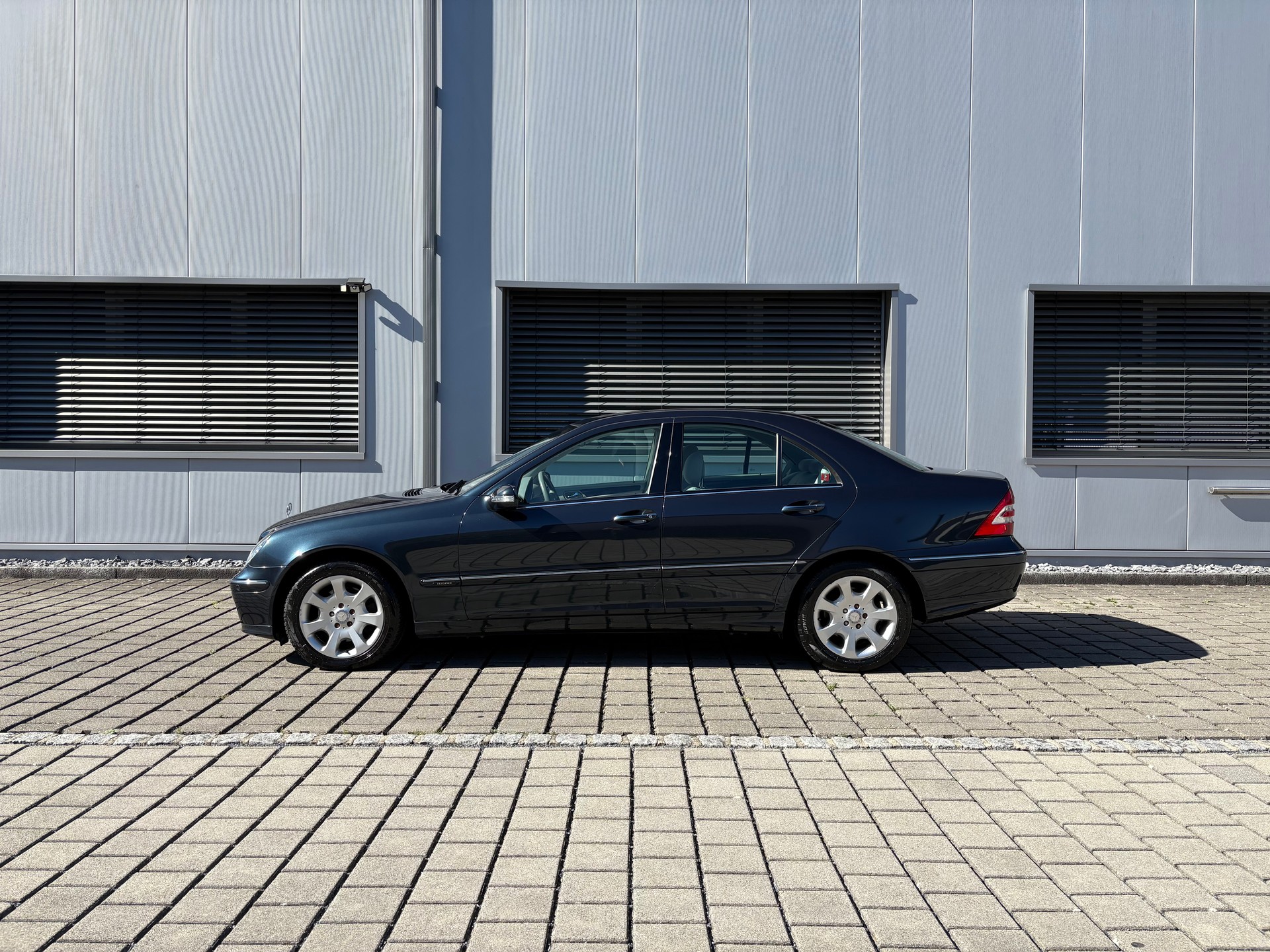 MERCEDES-BENZ C 240 Elégance Automatic Frisch ab MFK 03.09.2026 Ab Service-image-10
