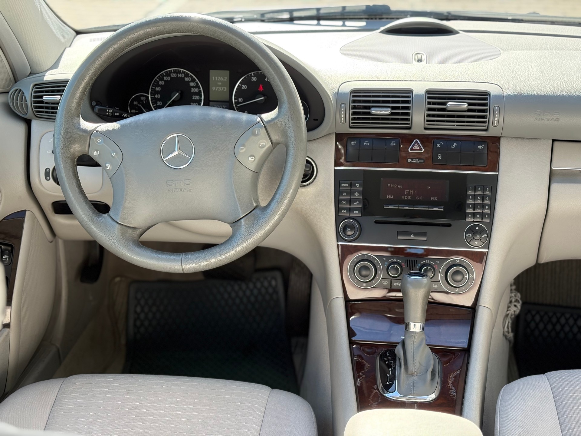 MERCEDES-BENZ C 240 Elégance Automatic Frisch ab MFK 03.09.2026 Ab Service-image-12
