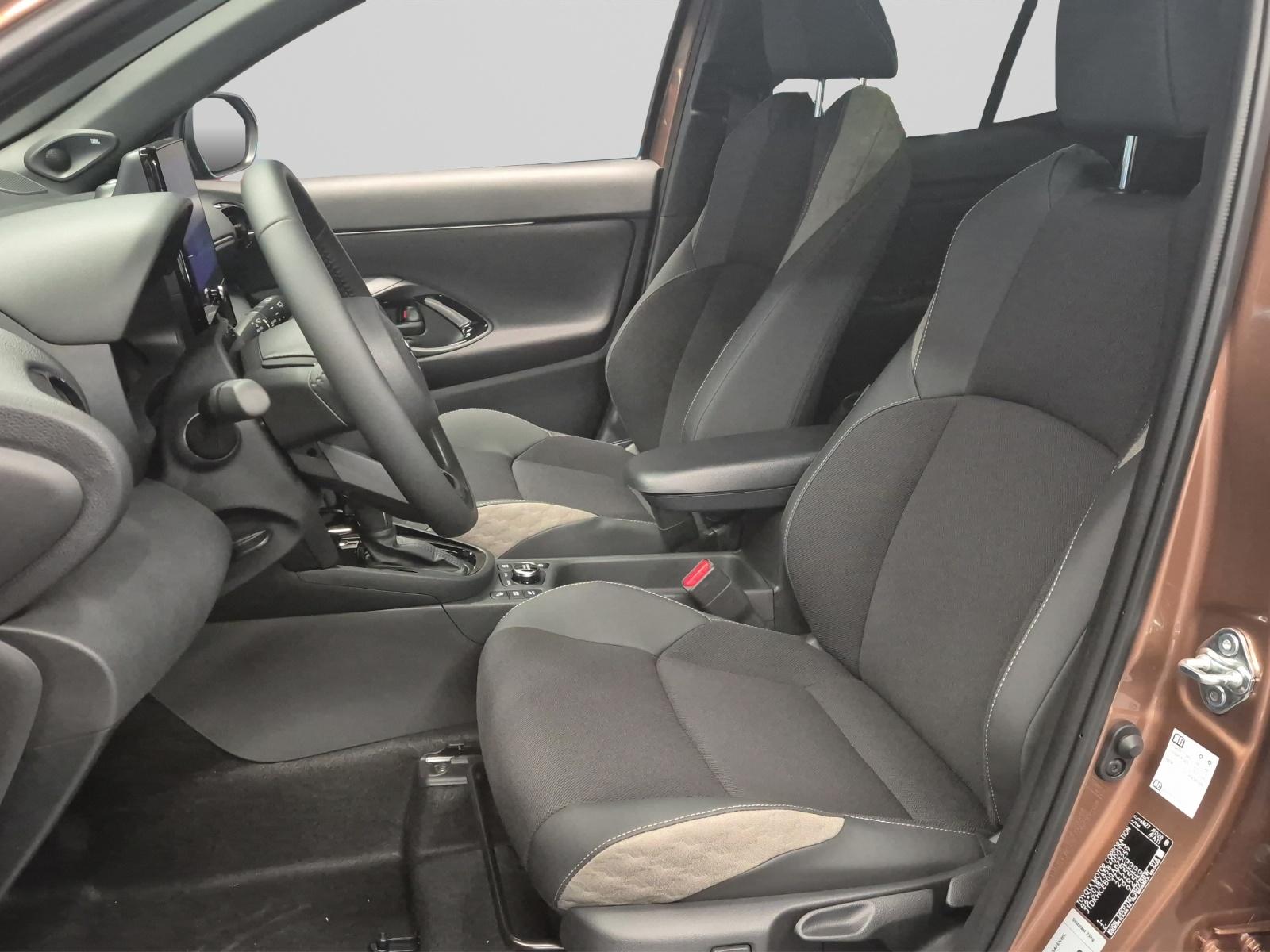 TOYOTA Yaris Cross 1.5 VVT-i HSD Premium AWD-i inkl. AHK Zuglast 1350 Kg / Stützlast 75 KG-image-7