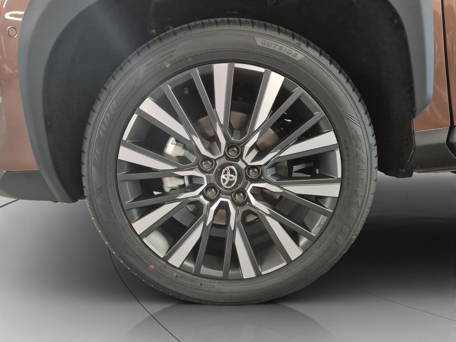 TOYOTA Yaris Cross 1.5 VVT-i HSD Premium AWD-i inkl. AHK Zuglast 1350 Kg / Stützlast 75 KG-image-9