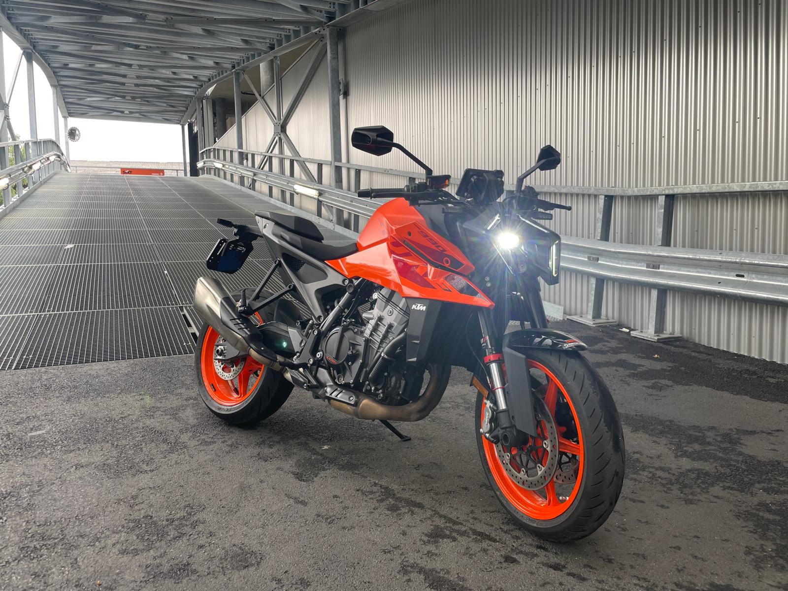 KTM 990 Duke