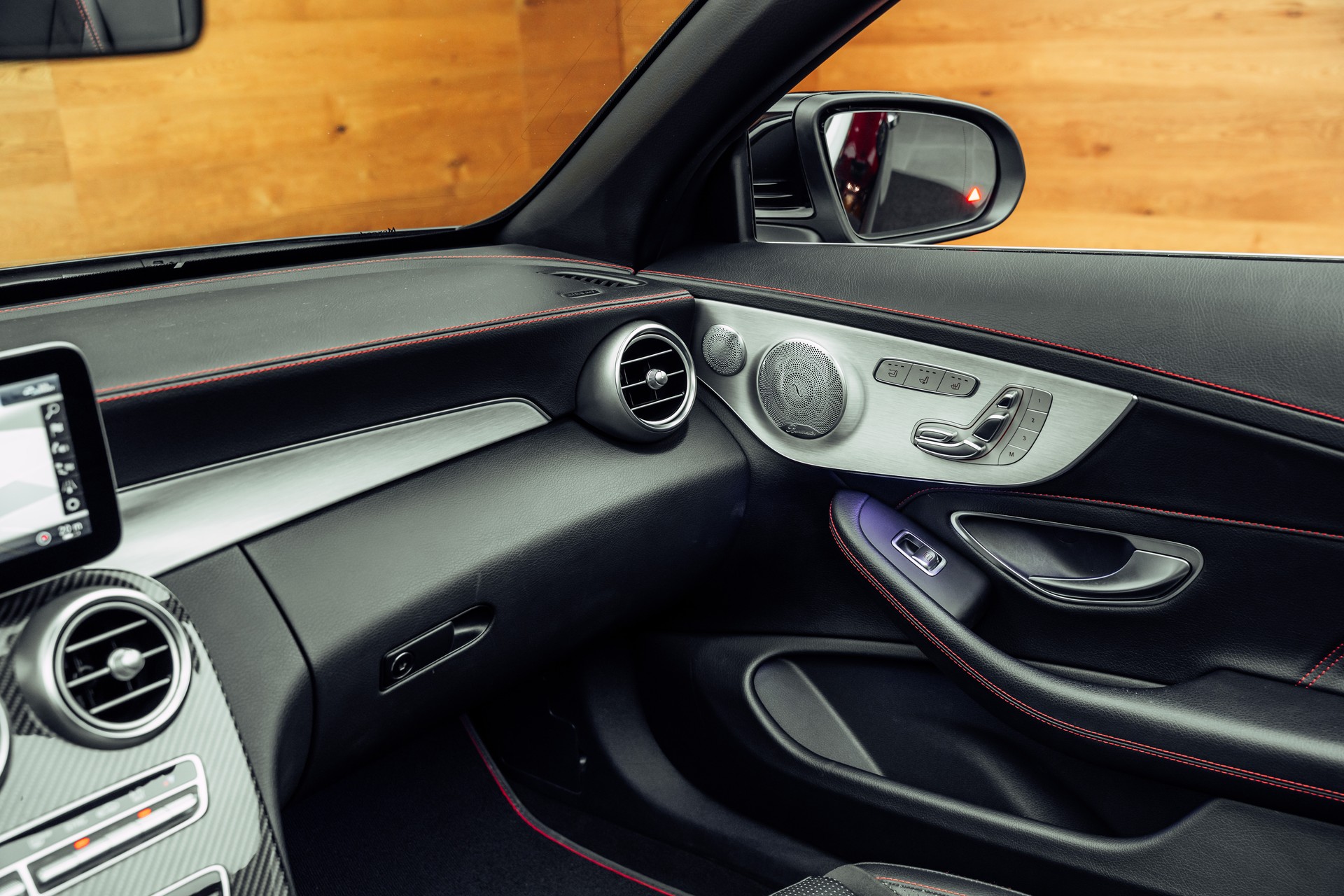 MERCEDES-BENZ C 43 Cabriolet AMG 4Matic 9G-Tronic-image-9