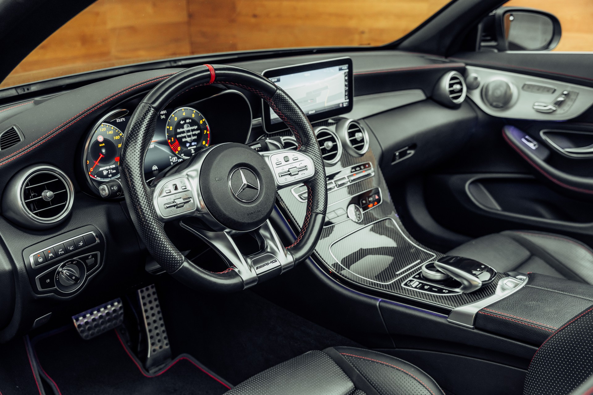 MERCEDES-BENZ C 43 Cabriolet AMG 4Matic 9G-Tronic-image-4