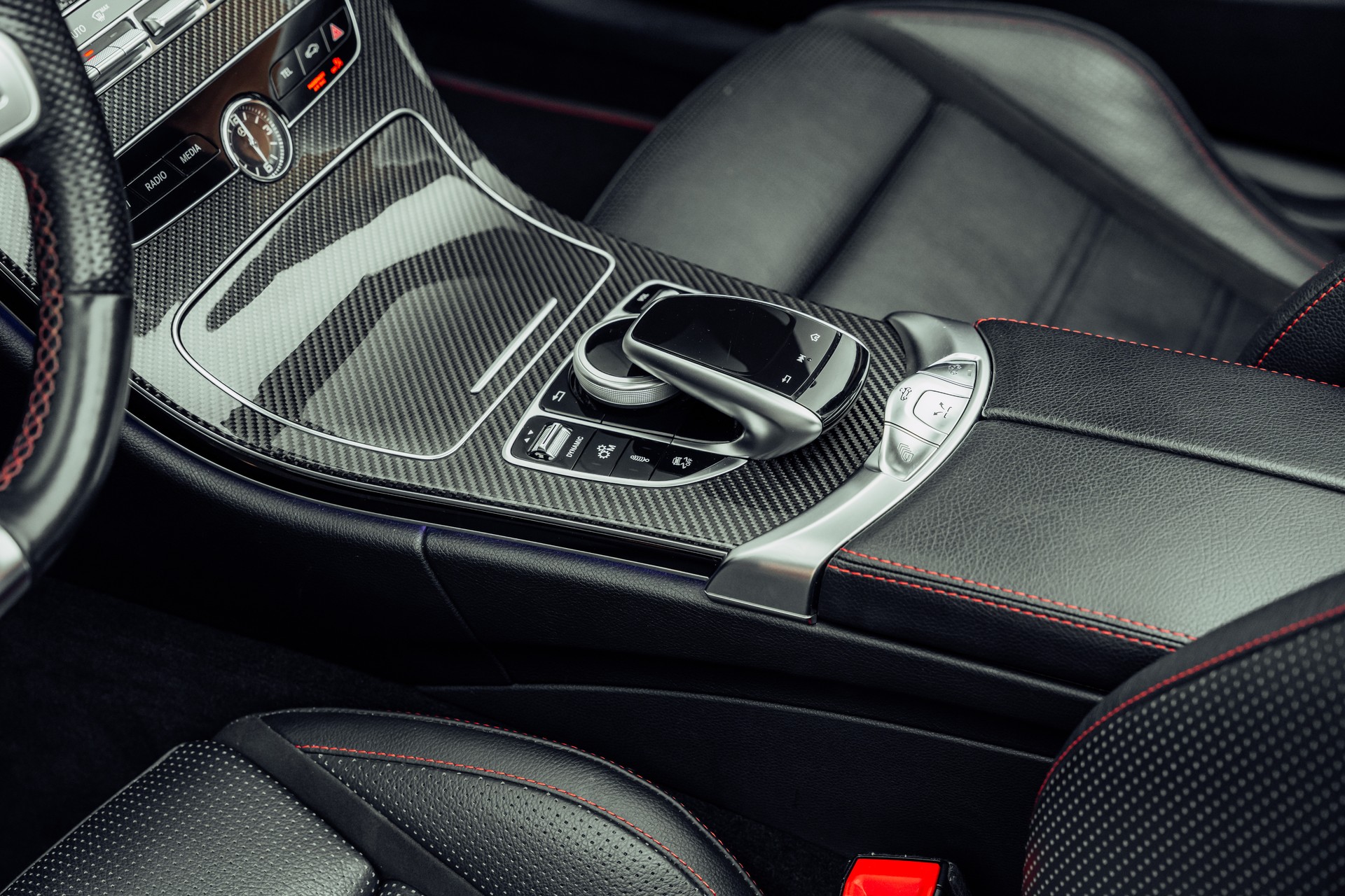 MERCEDES-BENZ C 43 Cabriolet AMG 4Matic 9G-Tronic-image-11