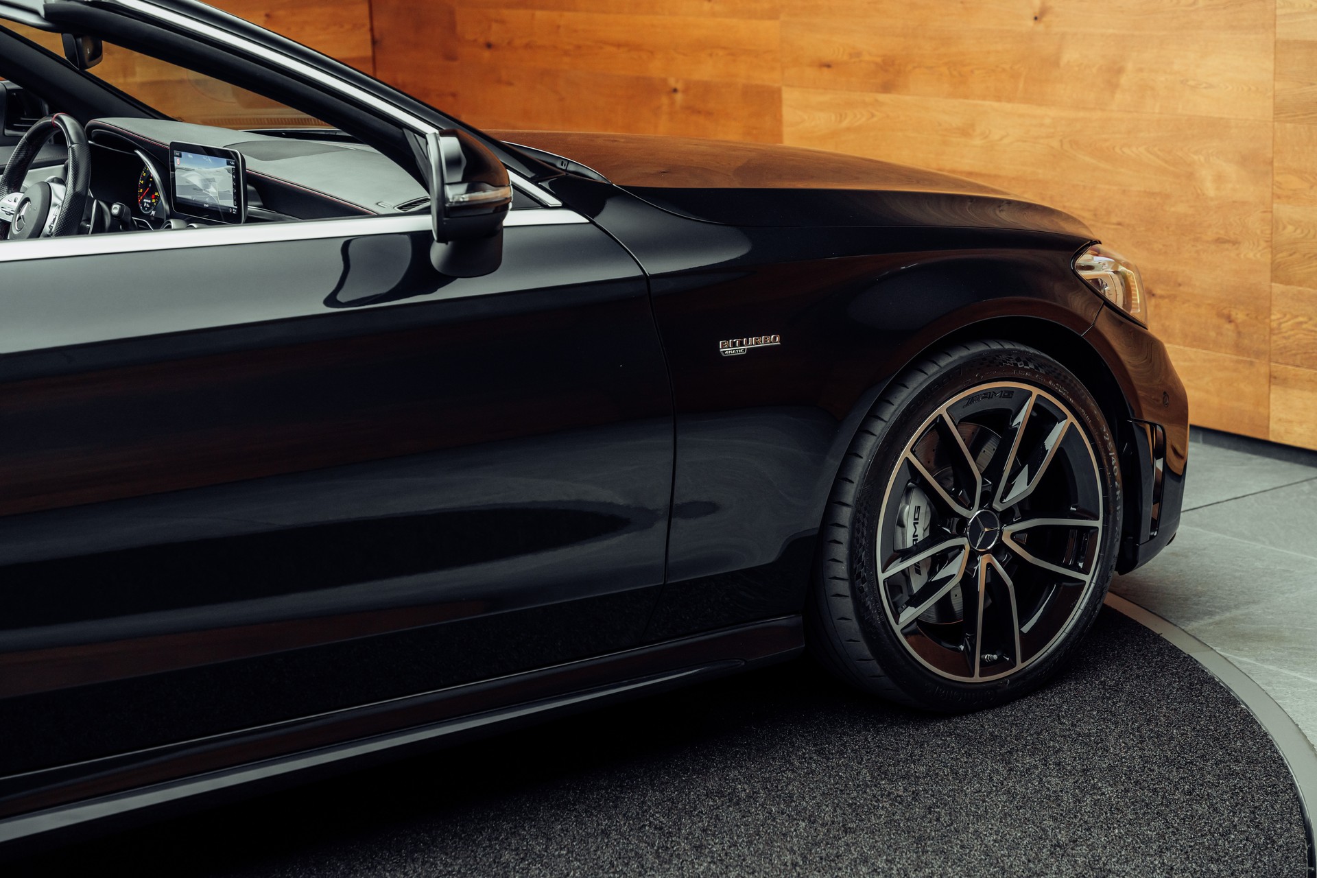 MERCEDES-BENZ C 43 Cabriolet AMG 4Matic 9G-Tronic-image-18