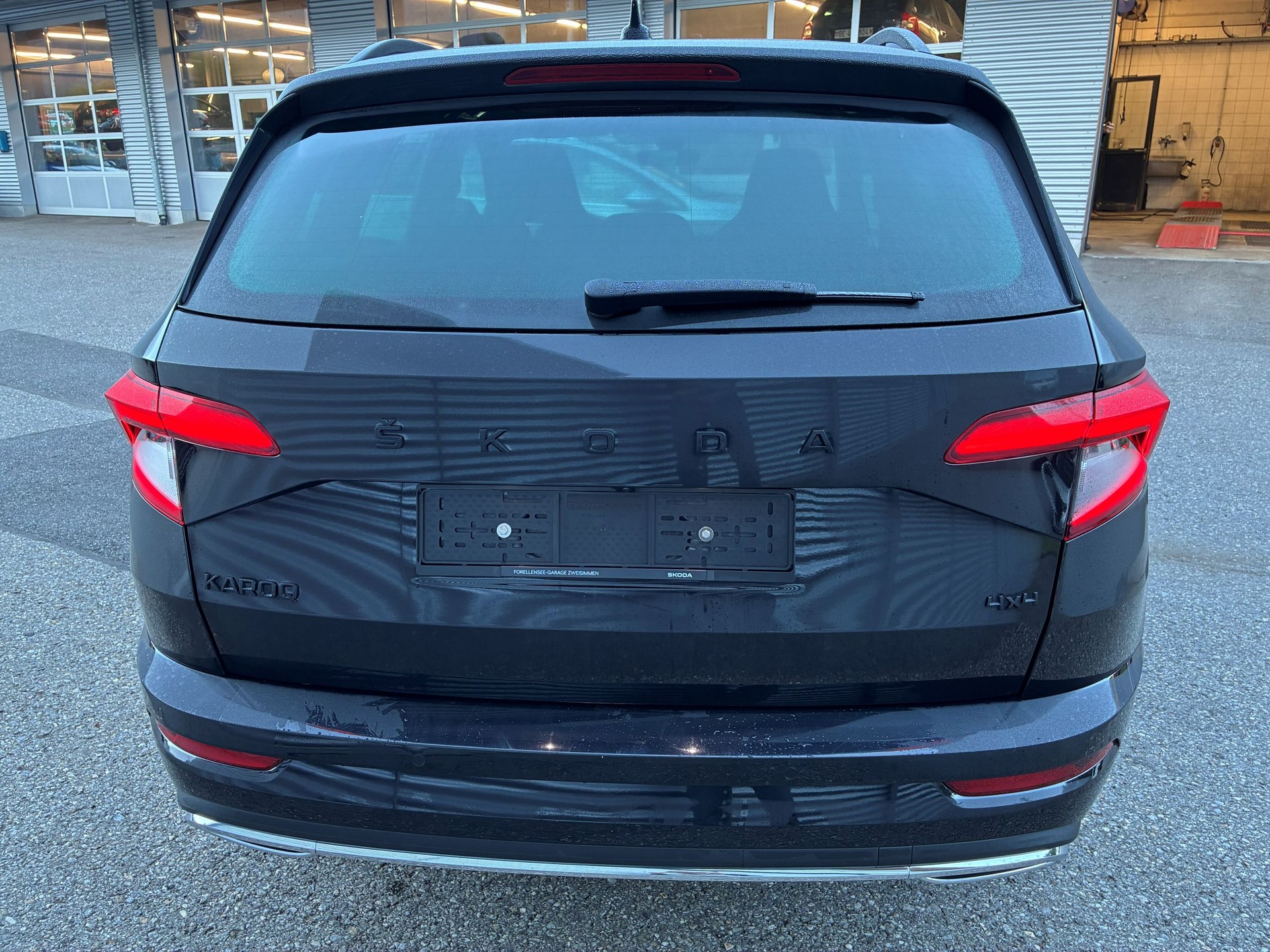 SKODA Karoq 2.0 TSI SportLine 4x4 DSG-image-8